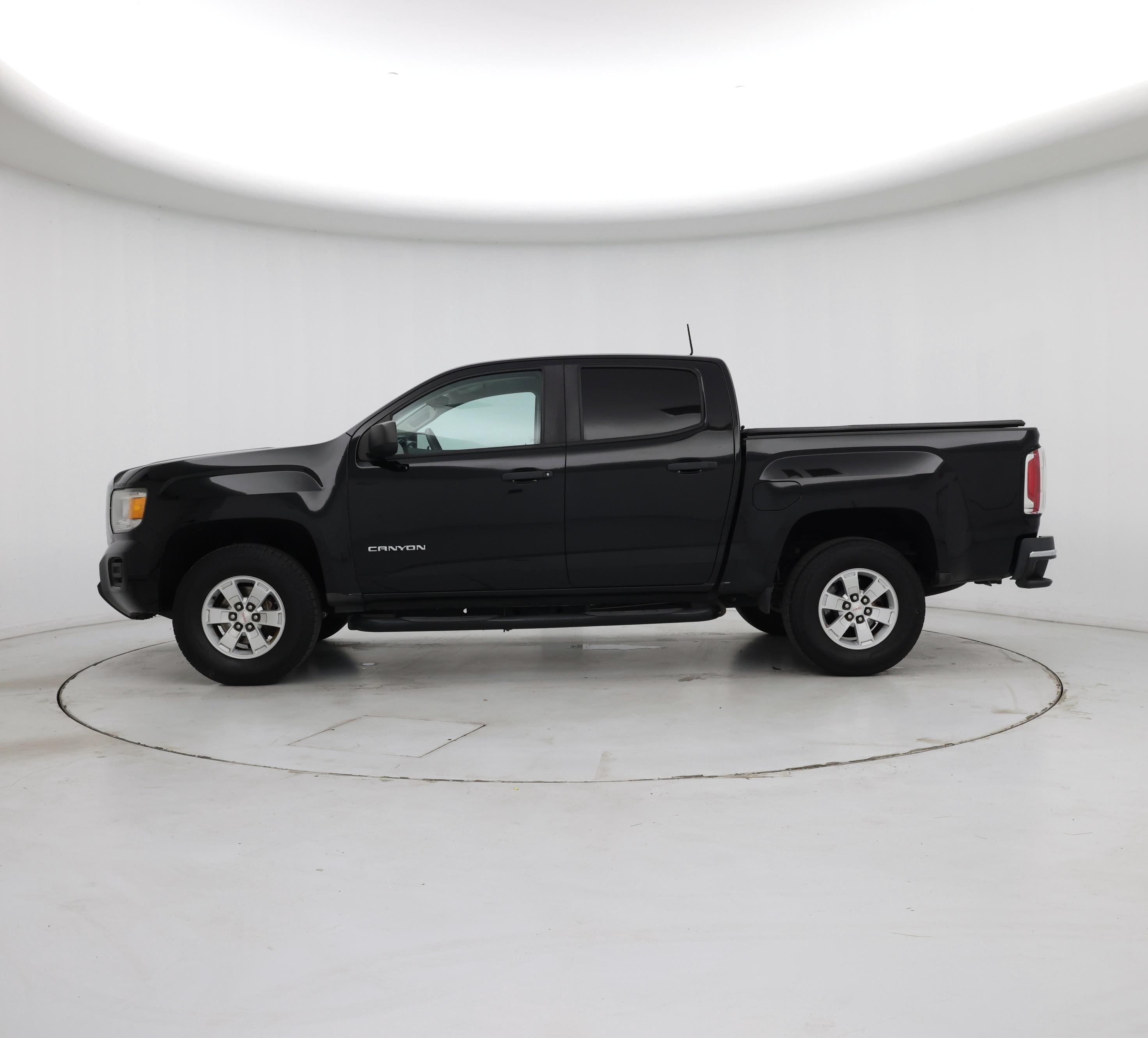 Thumbnail: 2017 GMC Canyon - 3