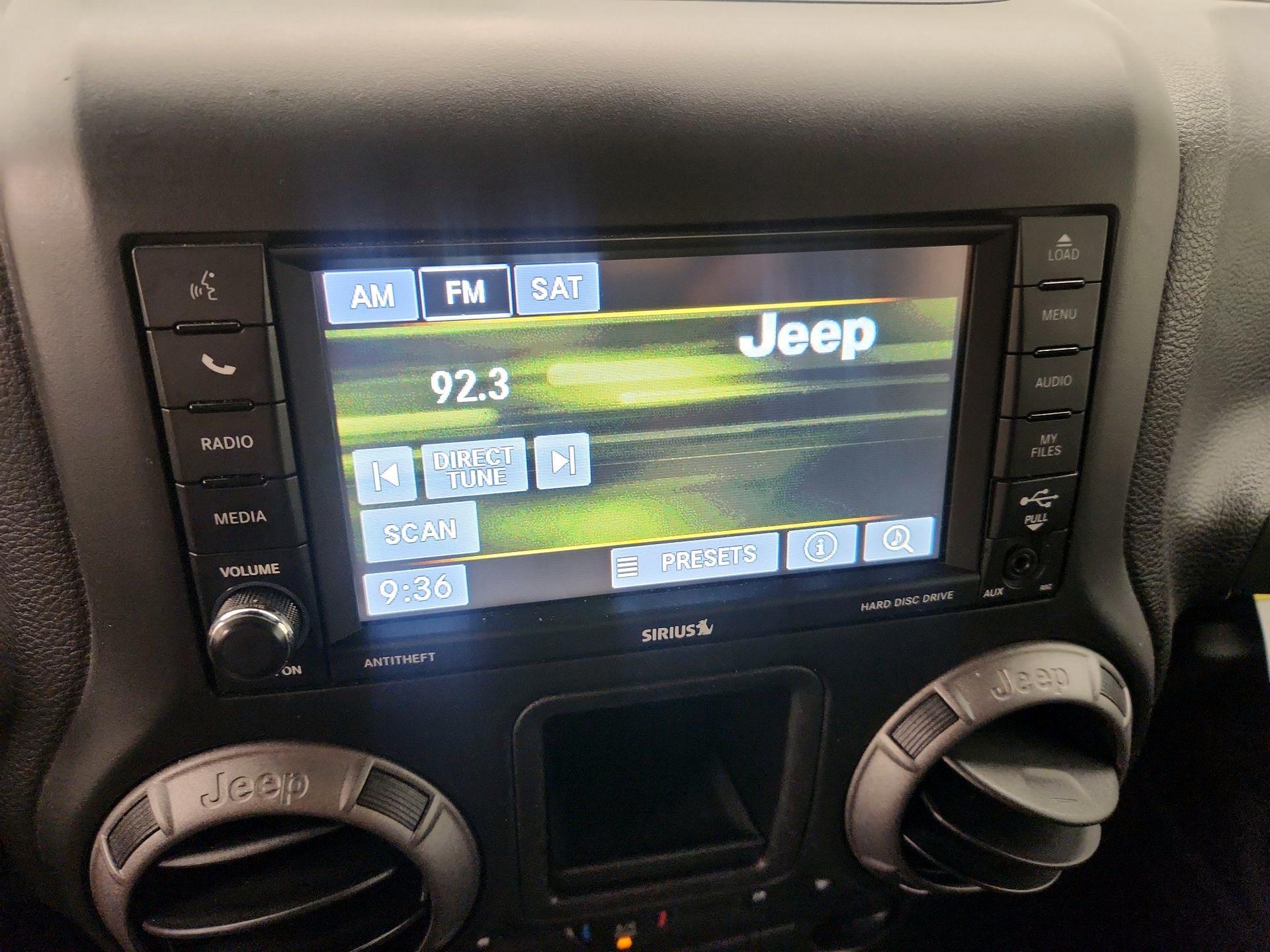 Thumbnail: 2017 Jeep Wrangler - 14