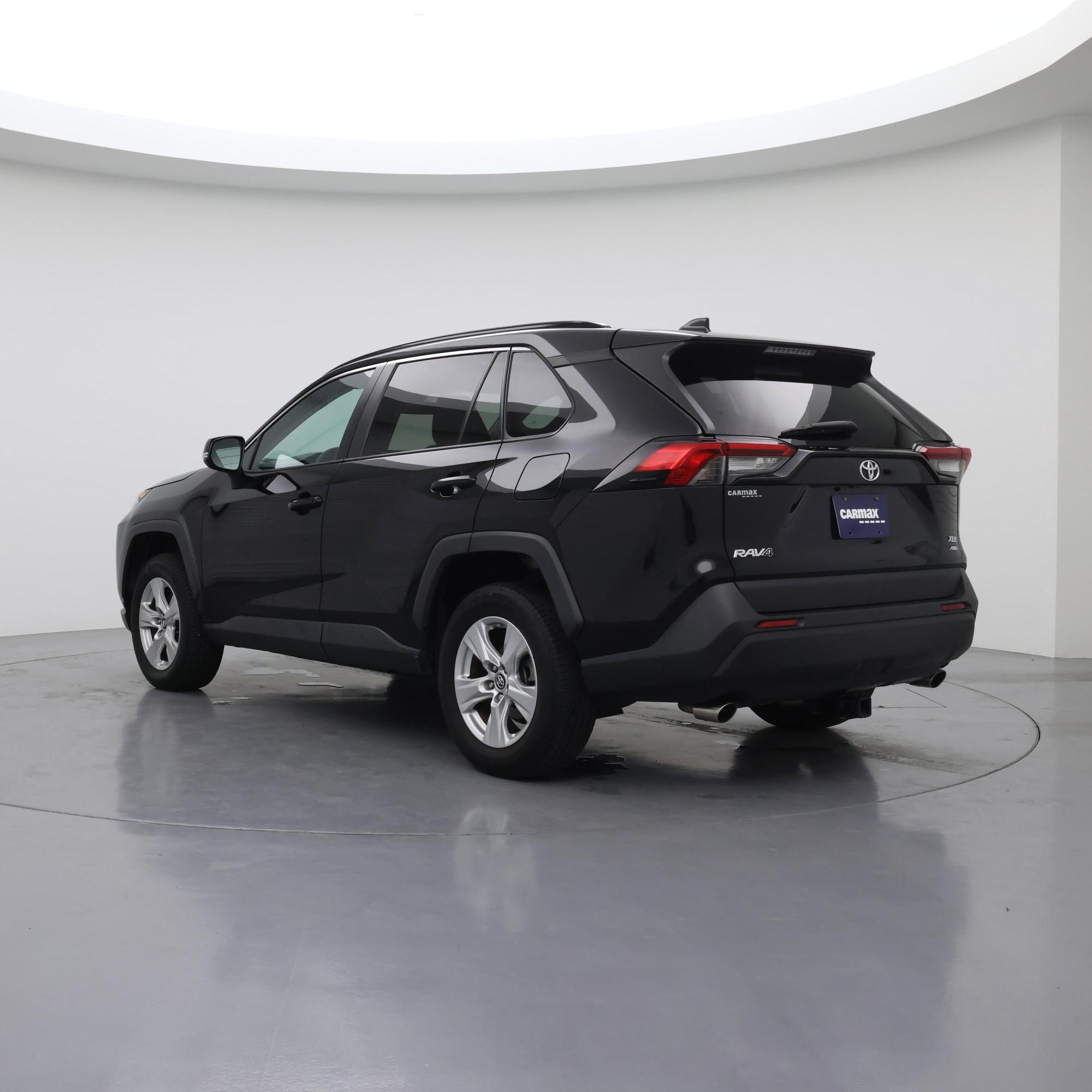 Thumbnail: 2019 Toyota RAV4 - 2
