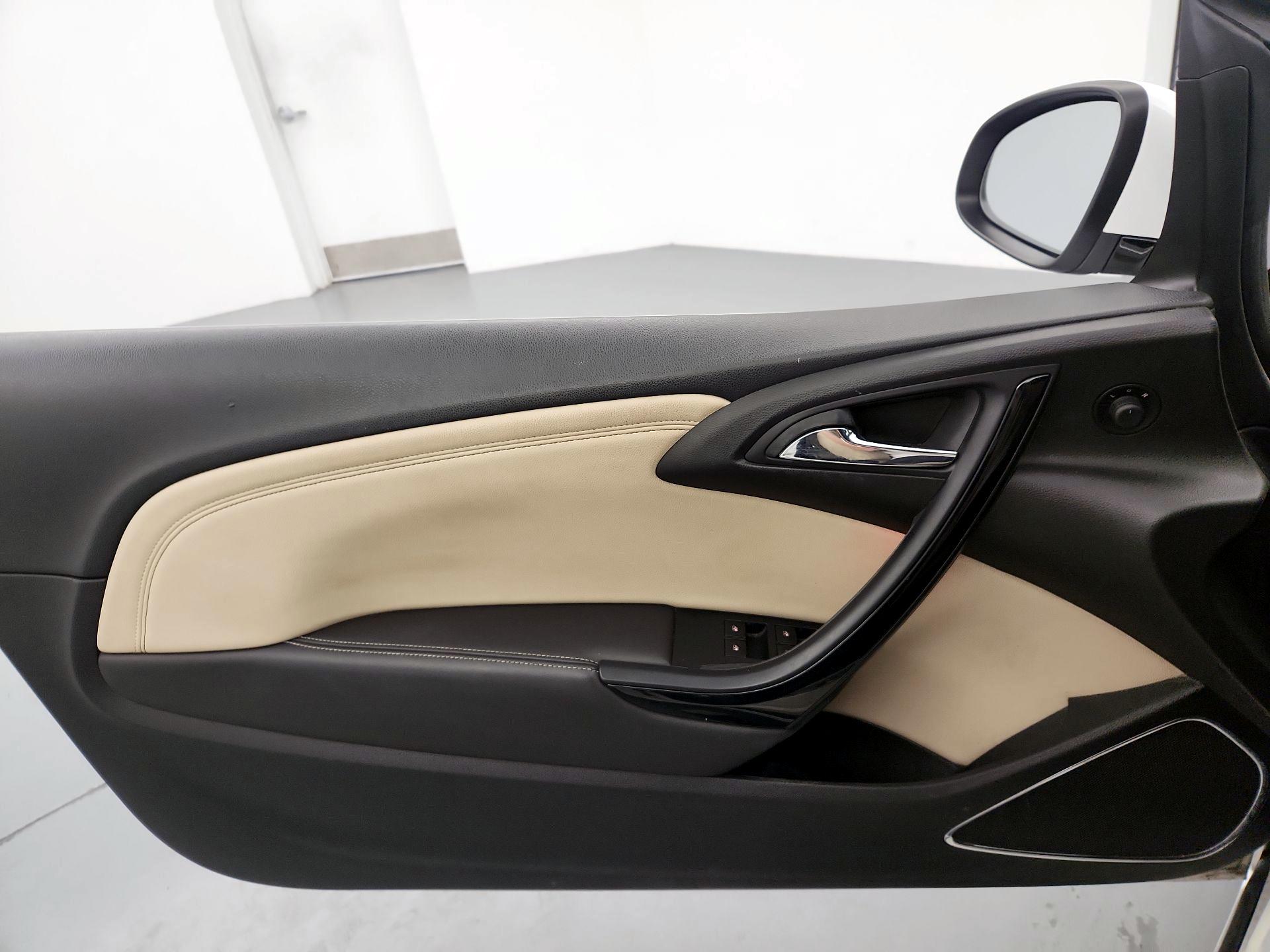 Thumbnail: 2016 Buick Cascada - 12