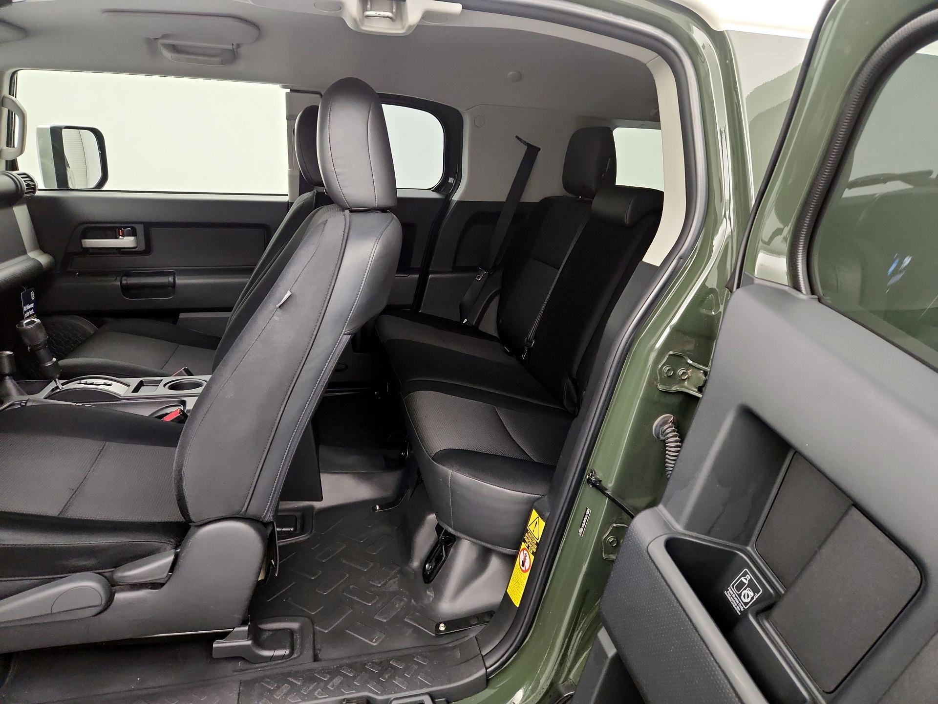 Thumbnail: 2014 Toyota FJ Cruiser - 19