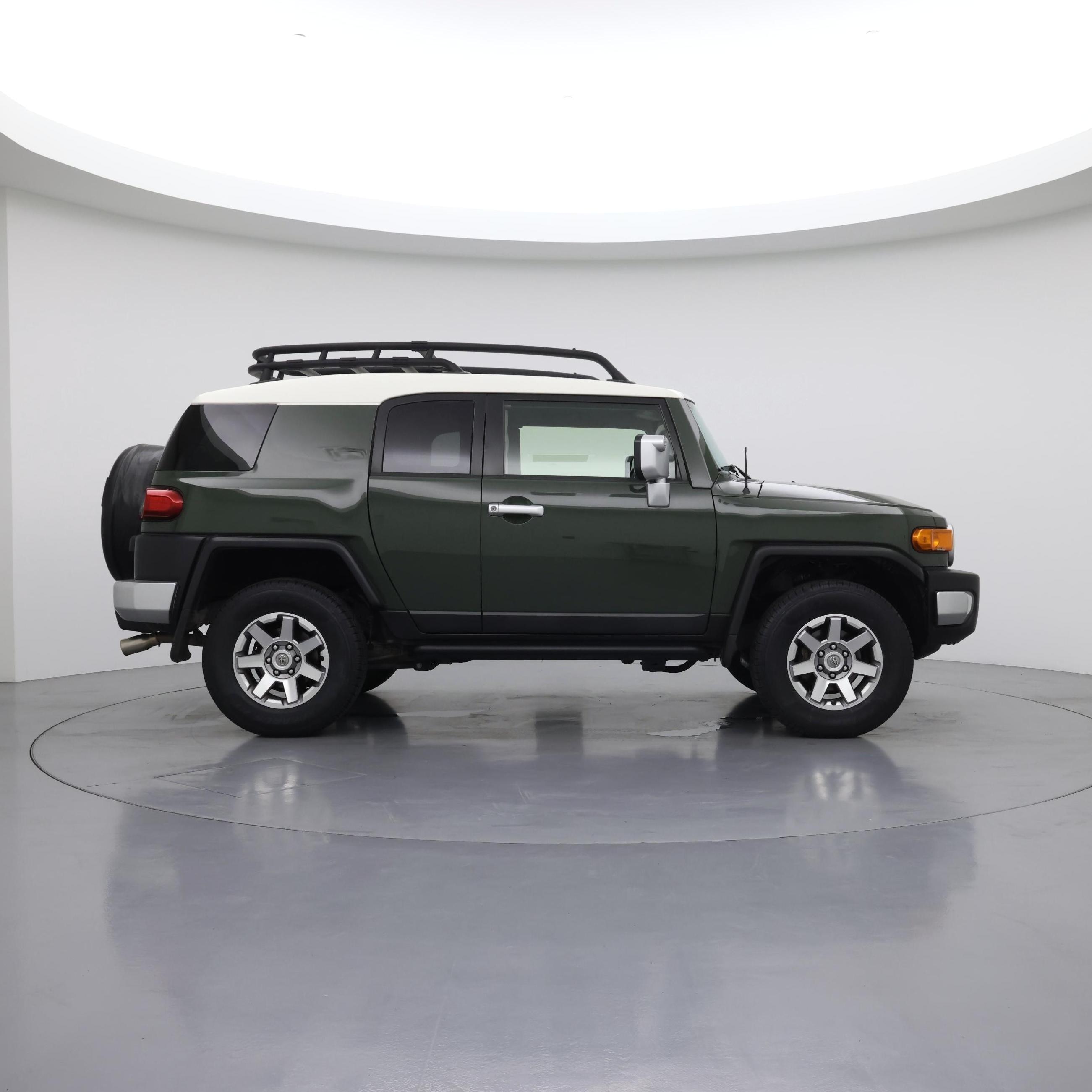 Thumbnail: 2014 Toyota FJ Cruiser - 7
