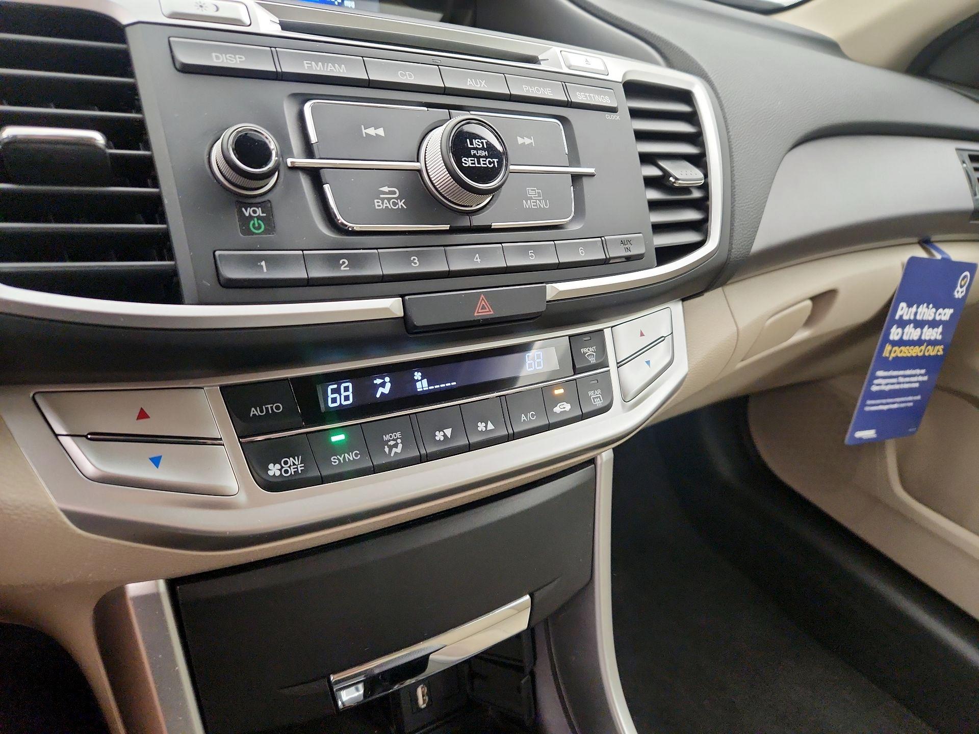 Thumbnail: 2015 Honda Accord - 16