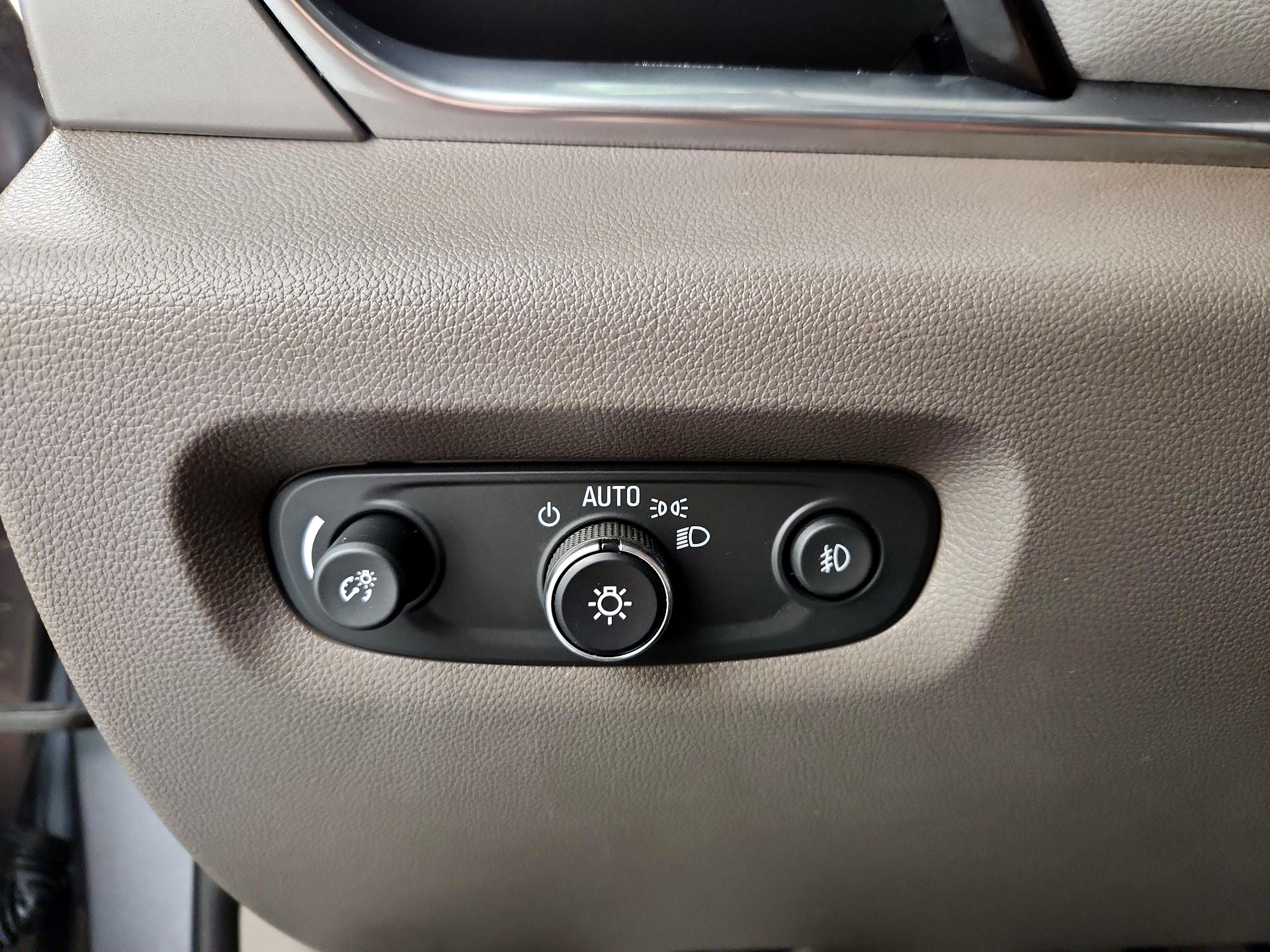 Thumbnail: 2019 Chevrolet Traverse - 13