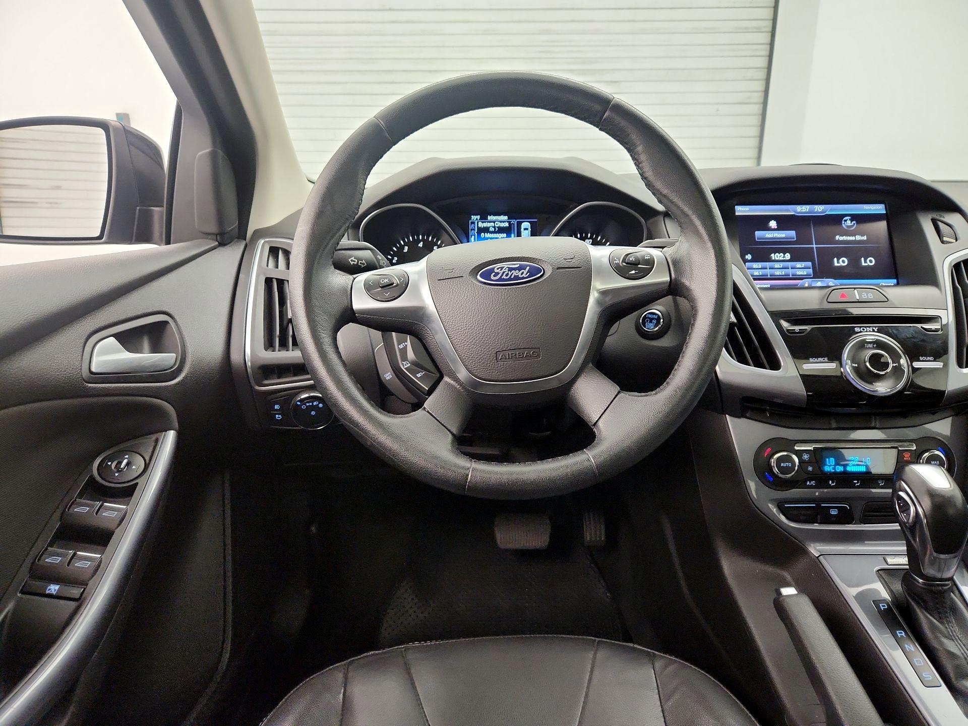 Thumbnail: 2014 Ford Focus - 10