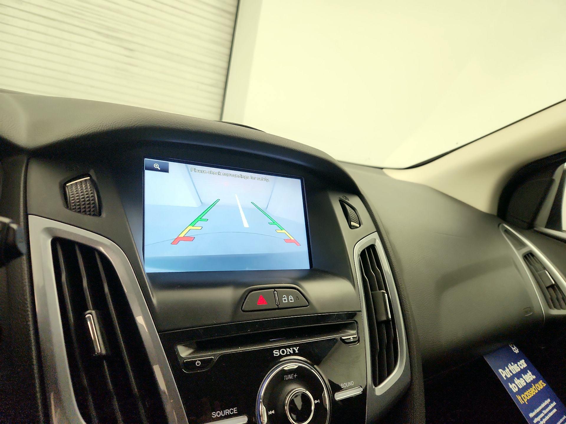 Thumbnail: 2014 Ford Focus - 14