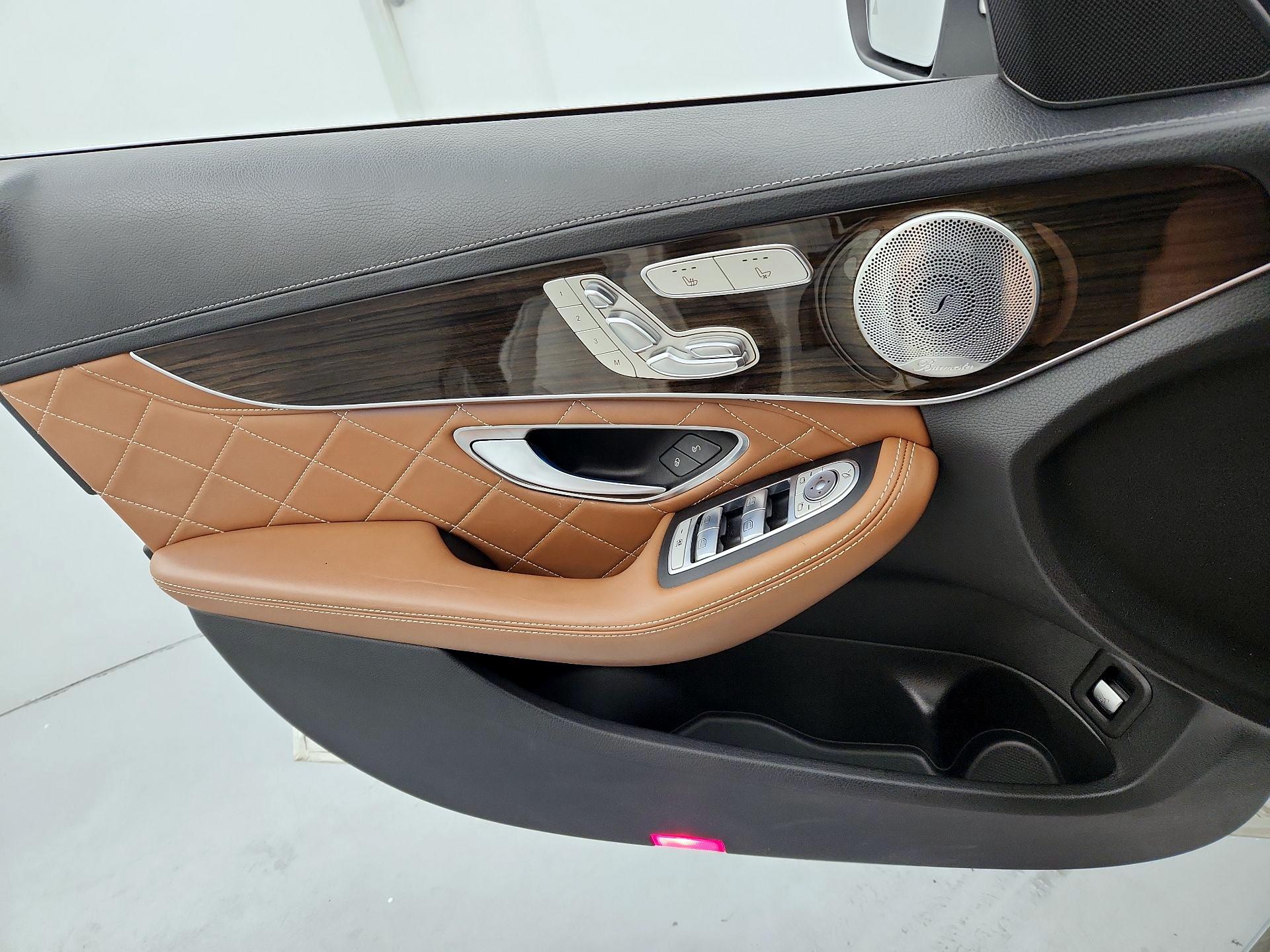 Thumbnail: 2016 Mercedes-Benz C-Class - 12