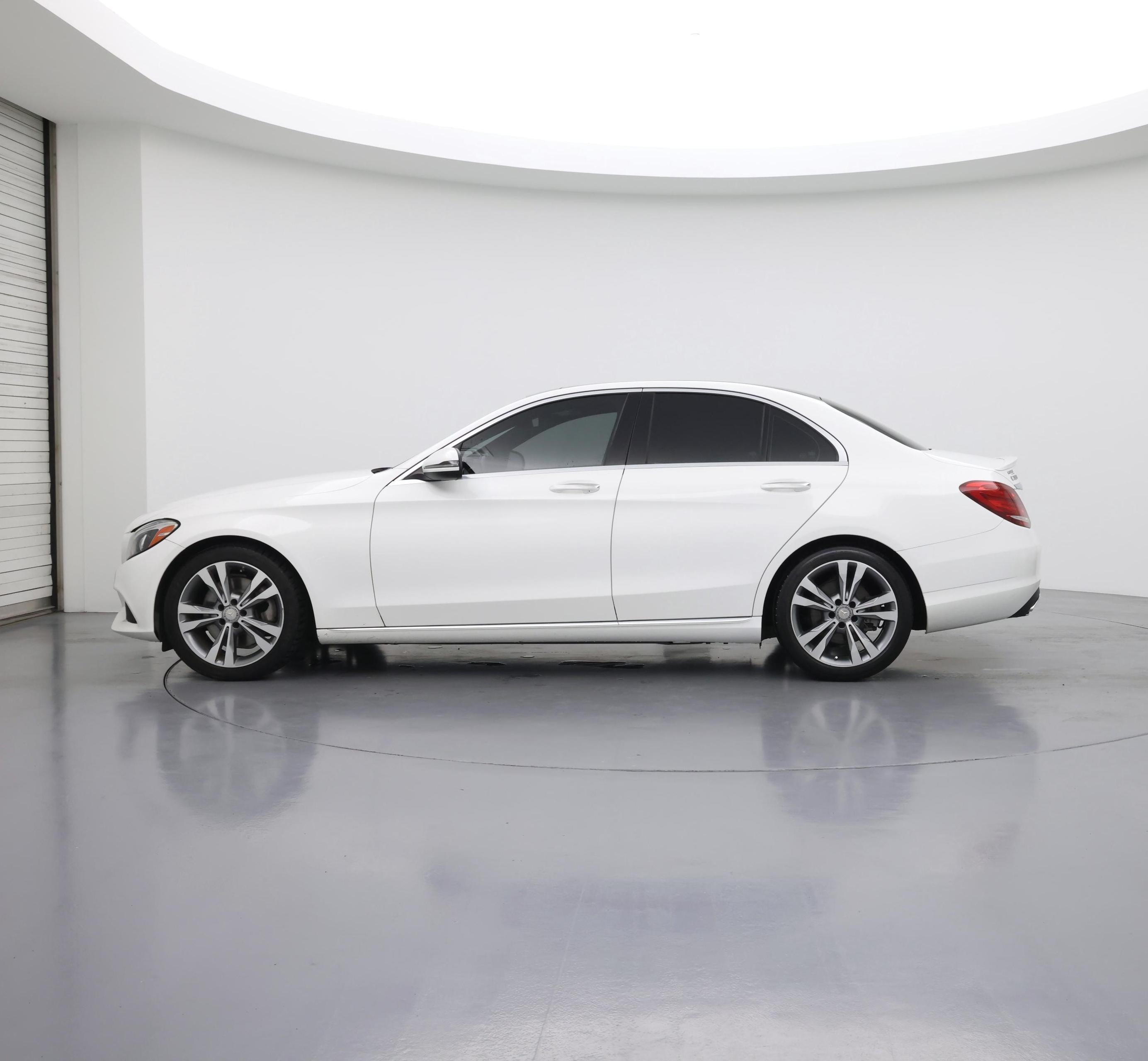 Thumbnail: 2016 Mercedes-Benz C-Class - 3