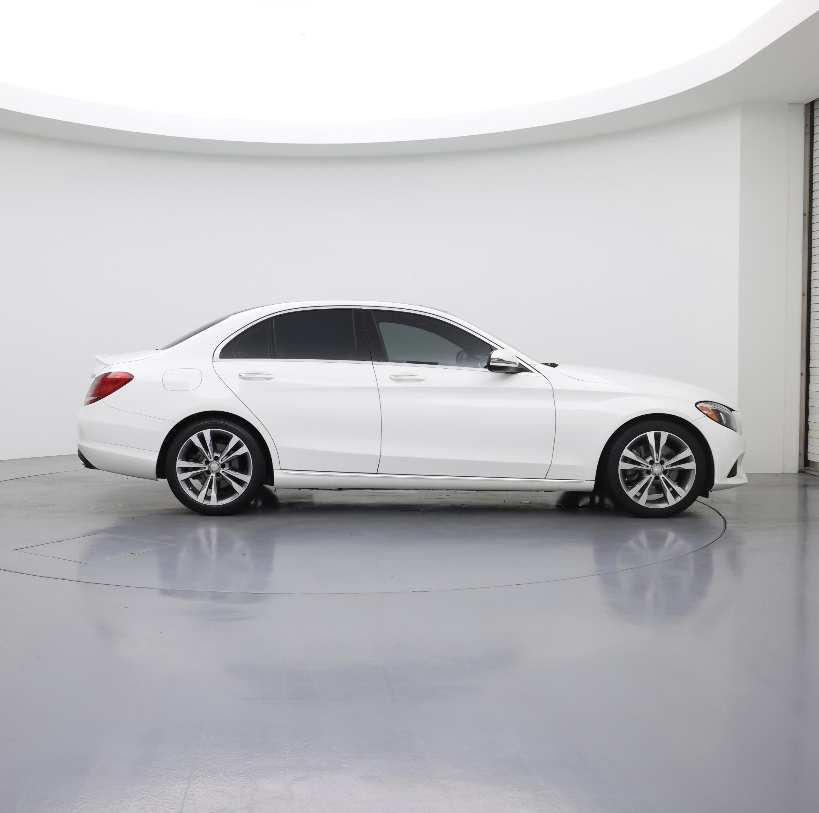 Thumbnail: 2016 Mercedes-Benz C-Class - 7