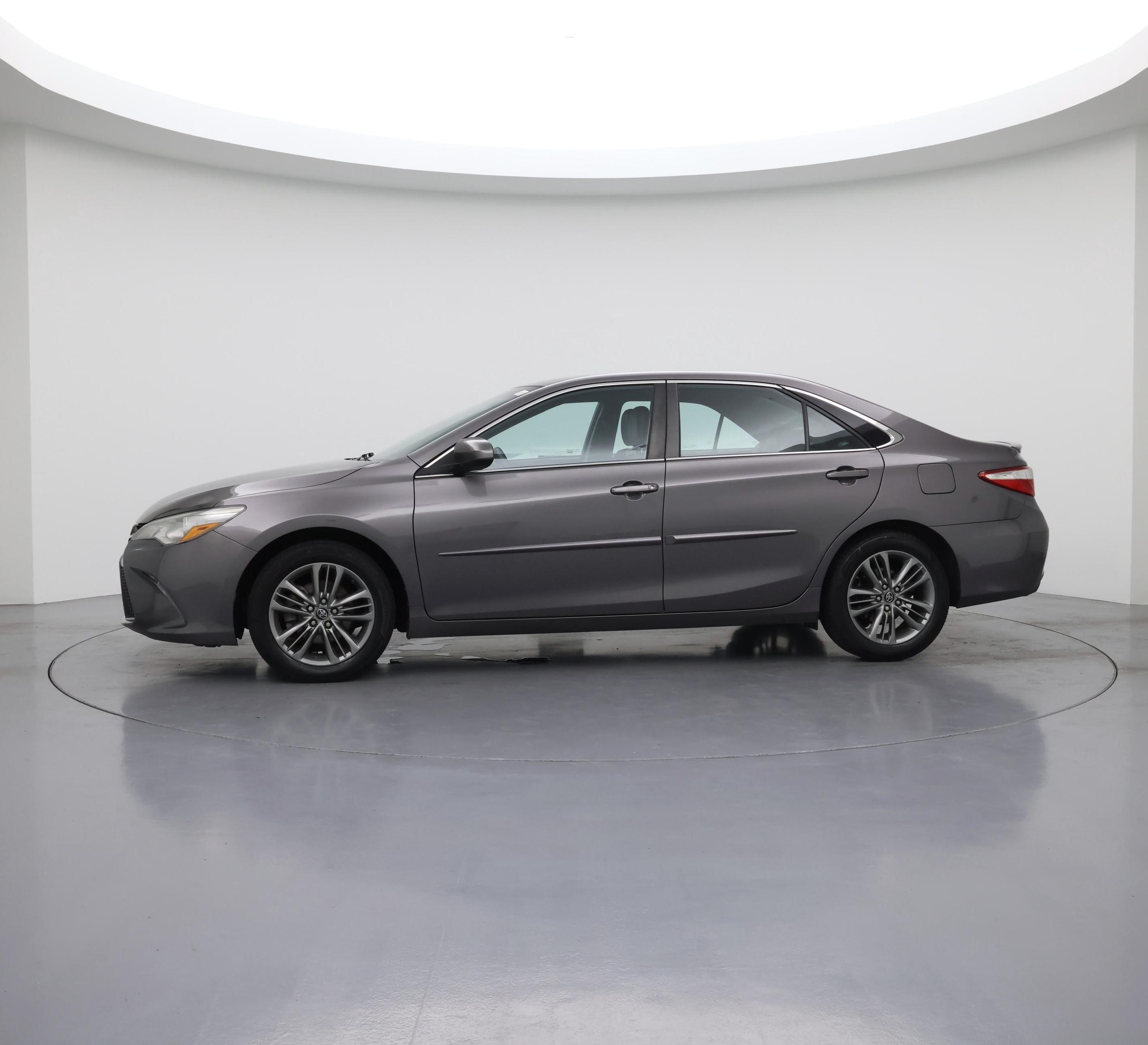 Thumbnail: 2016 Toyota Camry - 3