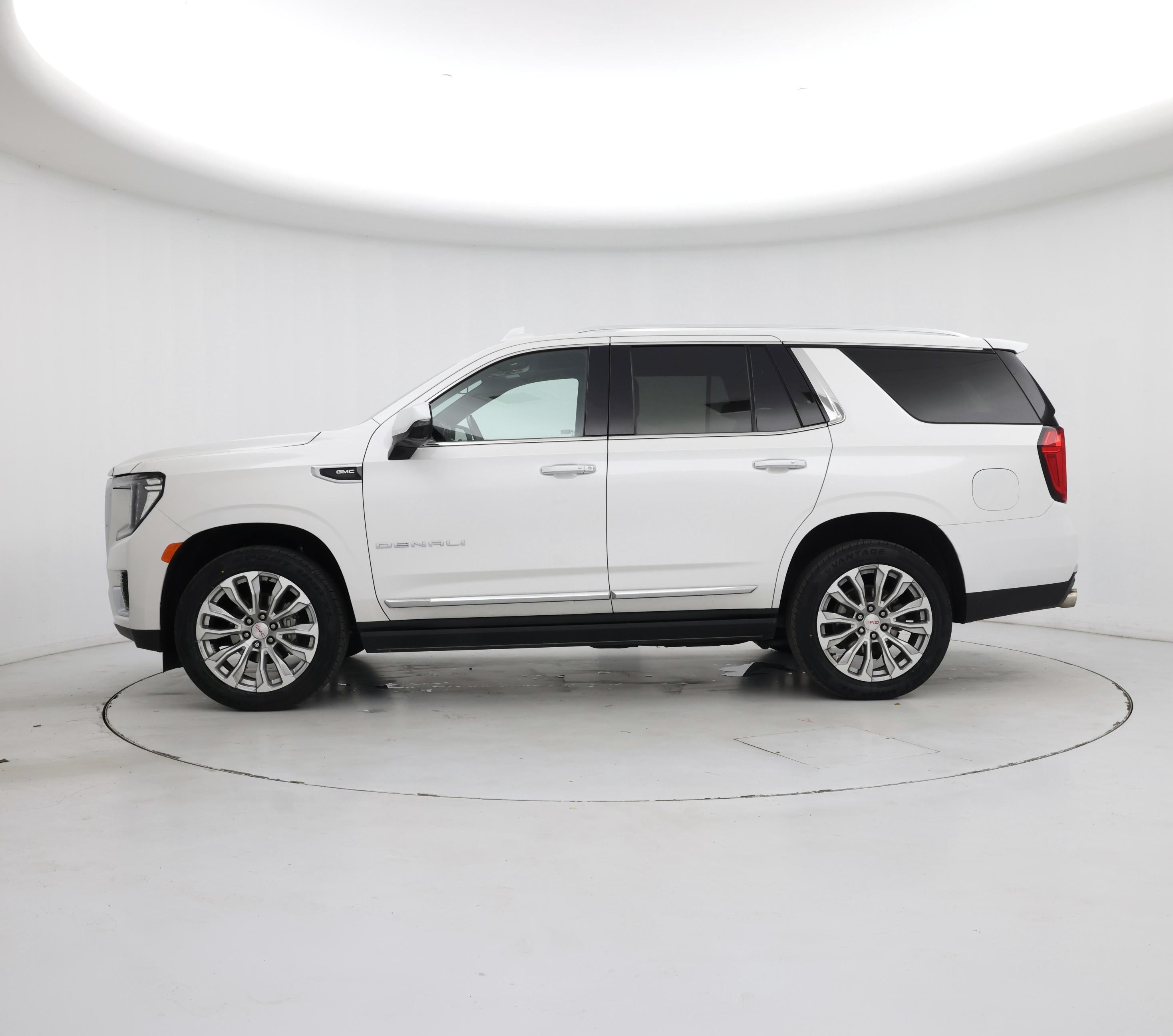 Thumbnail: 2022 GMC Yukon - 3