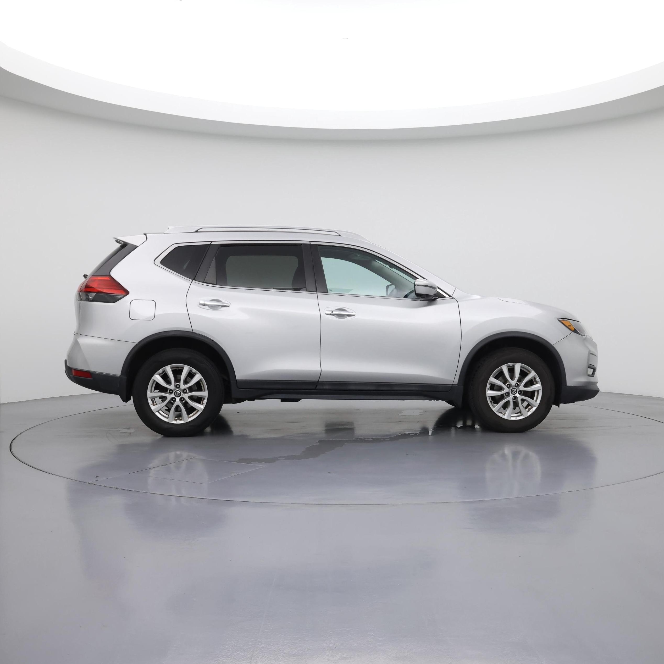 Thumbnail: 2017 Nissan Rogue - 7