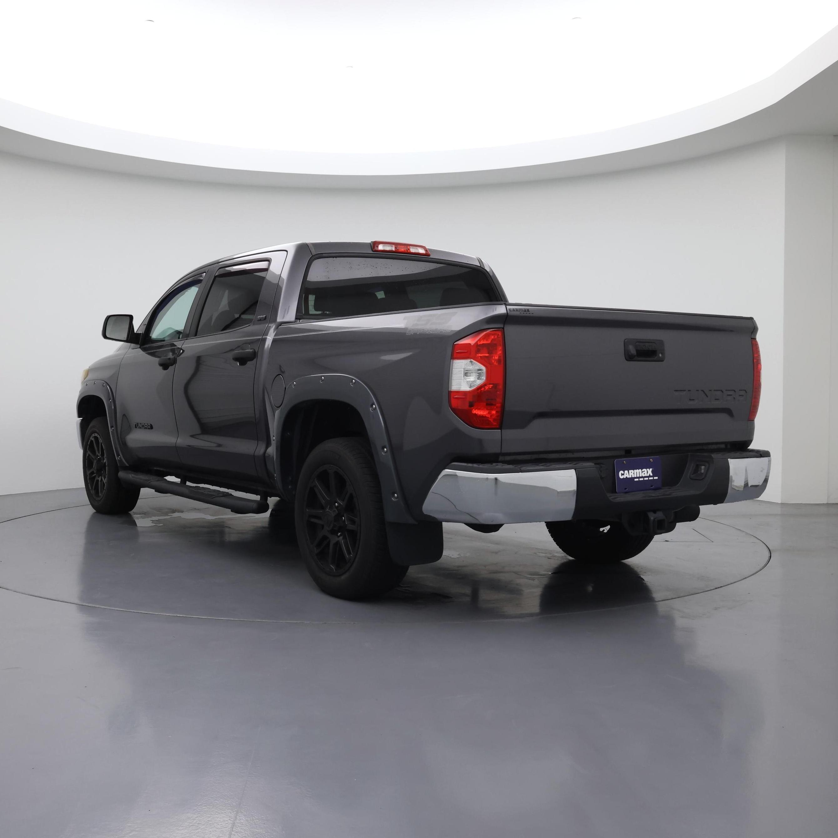 Thumbnail: 2018 Toyota Tundra - 2