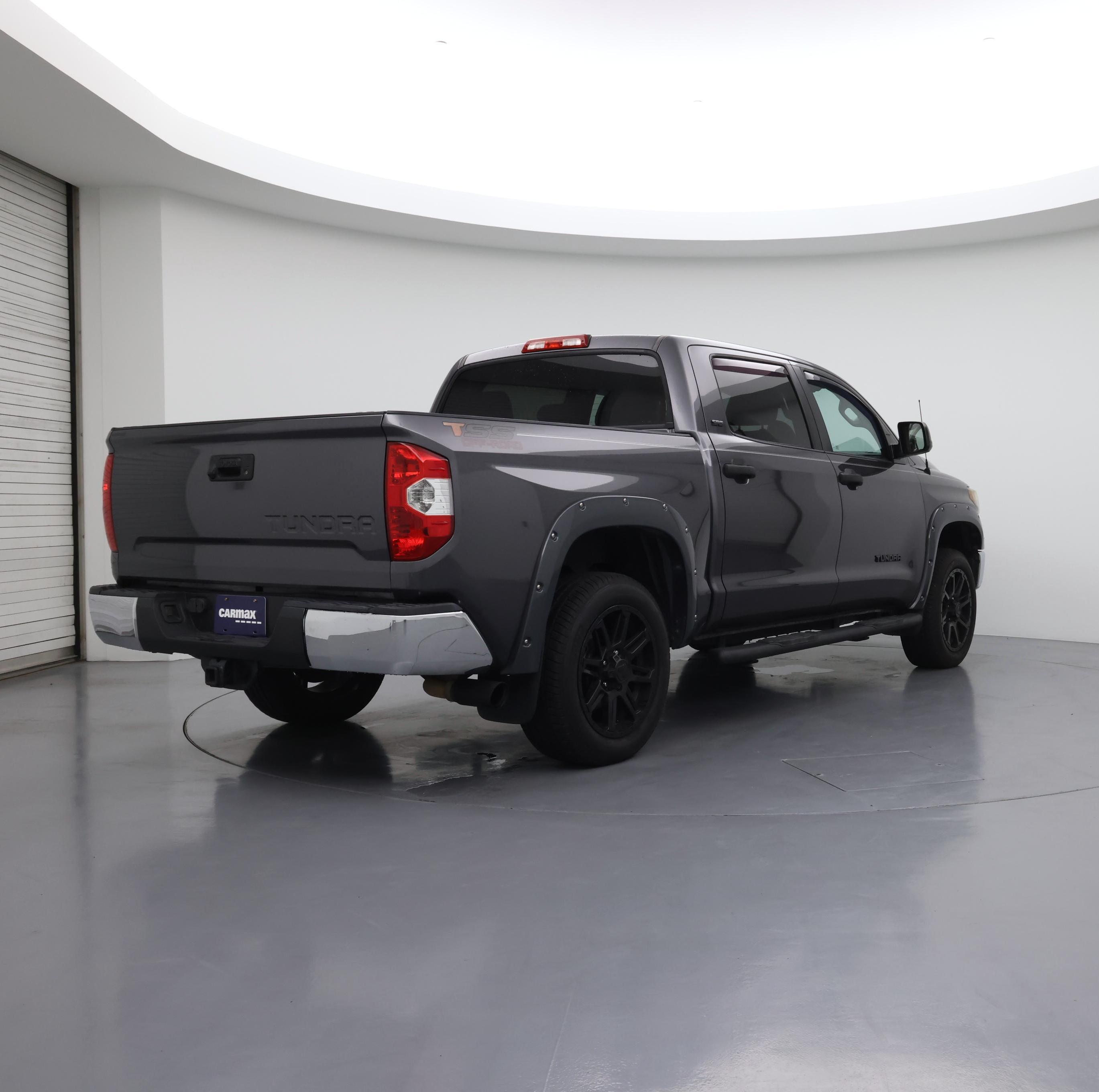 Thumbnail: 2018 Toyota Tundra - 8