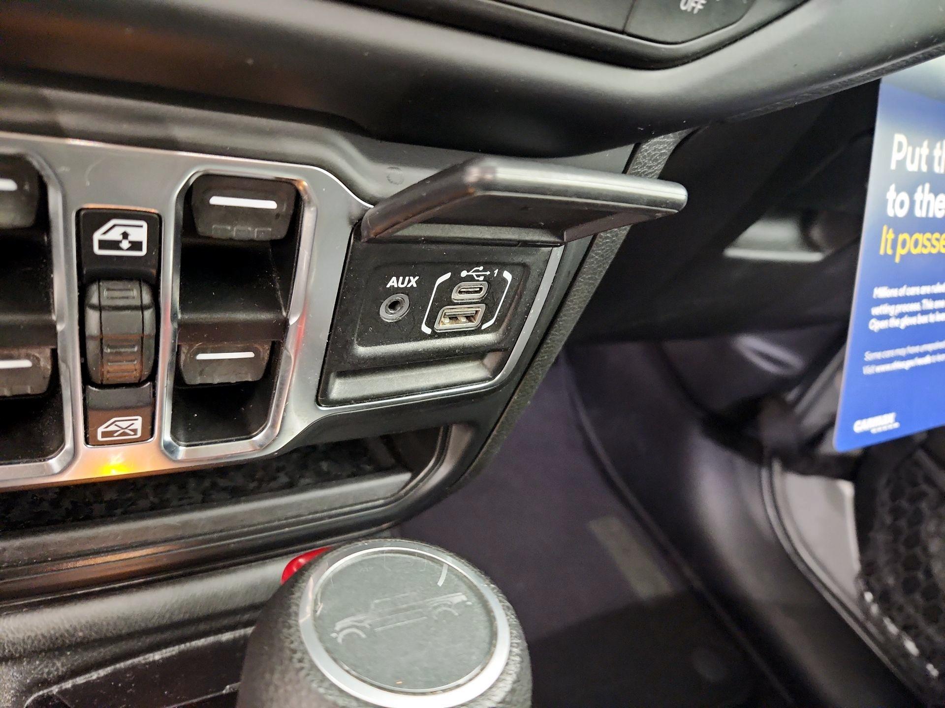 Thumbnail: 2023 Jeep Gladiator - 19