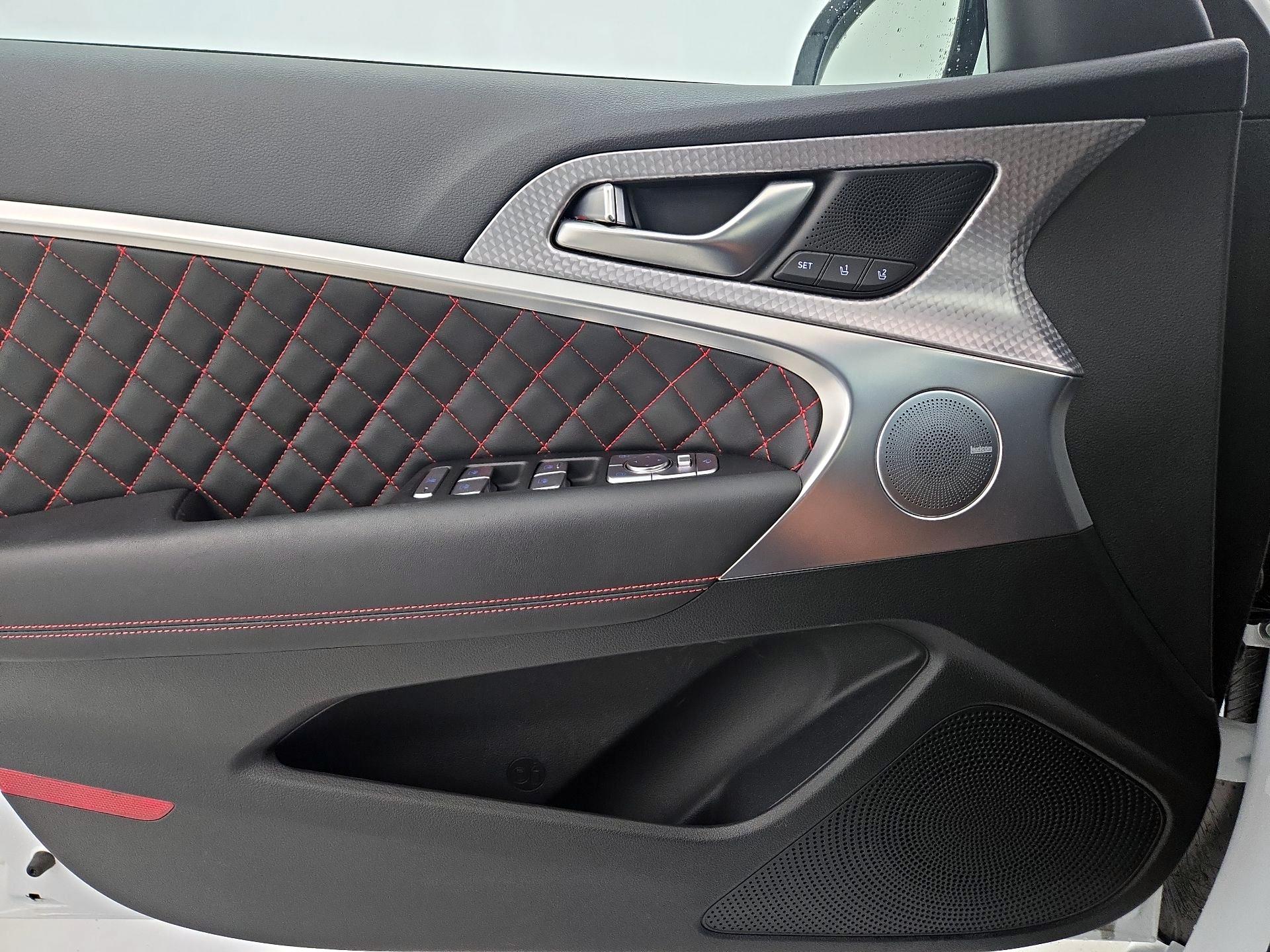 Thumbnail: 2022 Genesis G70 - 12