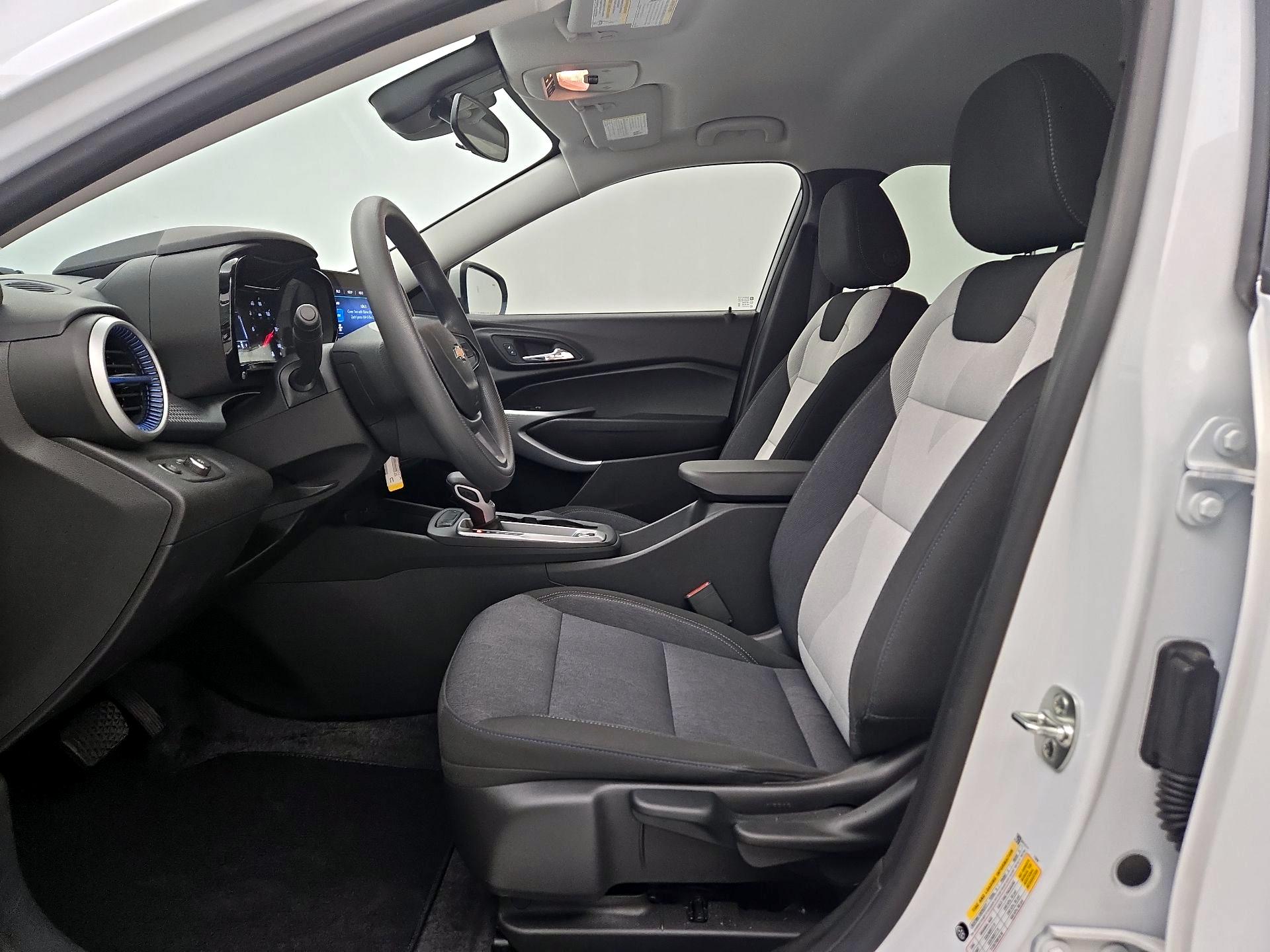 Thumbnail: 2024 Chevrolet Trax - 11