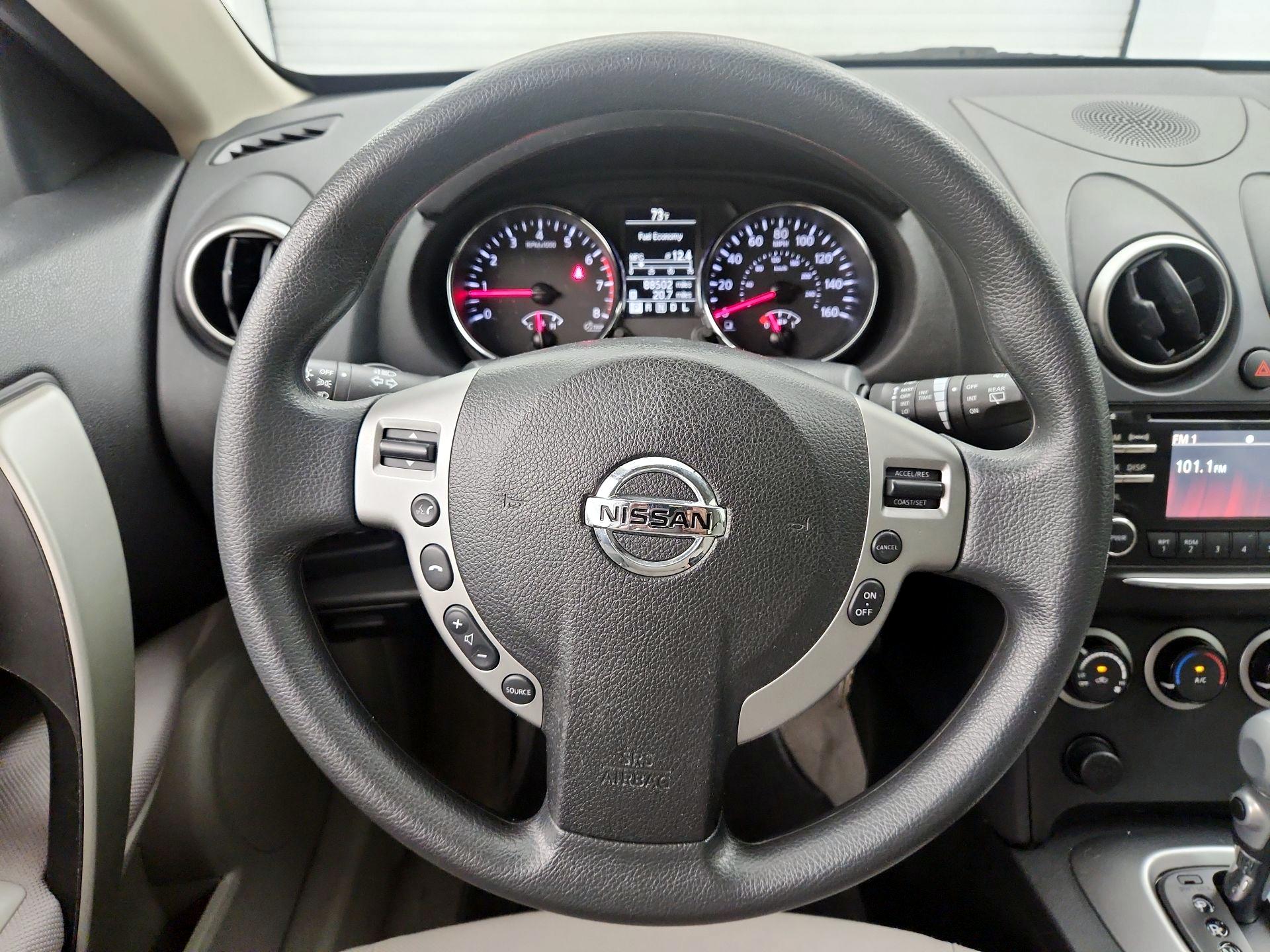 Thumbnail: 2015 Nissan Rogue - 10