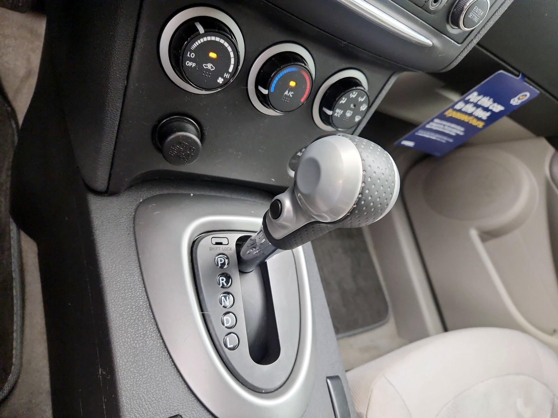Thumbnail: 2015 Nissan Rogue - 17