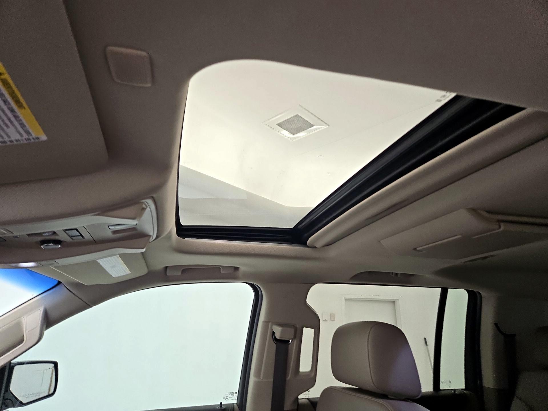 Thumbnail: 2019 Chevrolet Suburban - 20