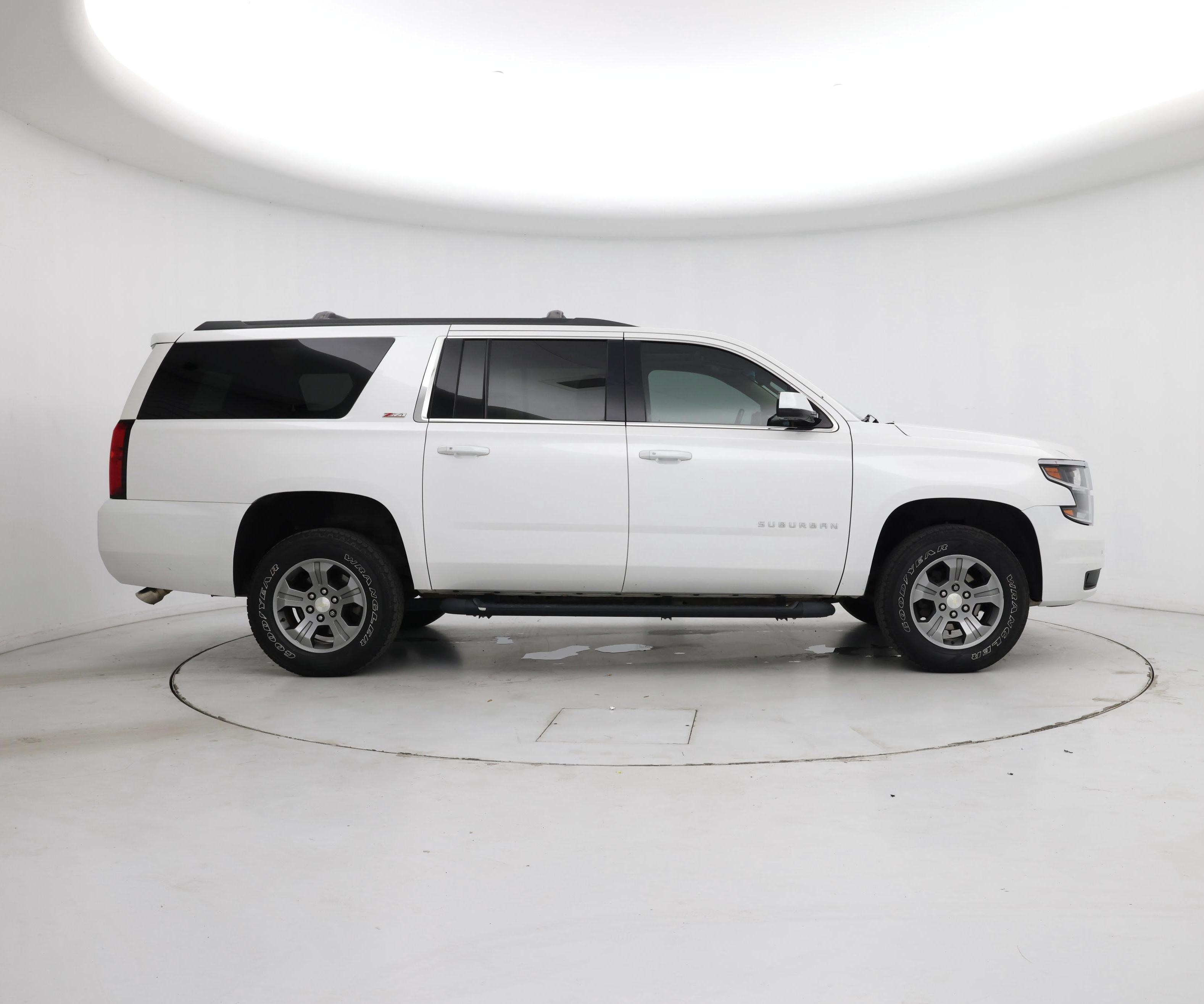 Thumbnail: 2019 Chevrolet Suburban - 7