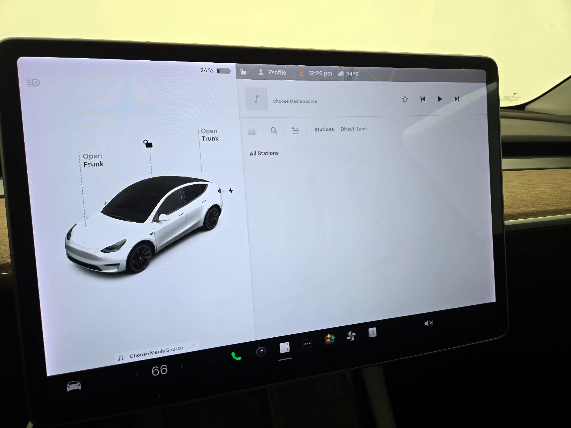 Thumbnail: 2021 Tesla Model Y - 16