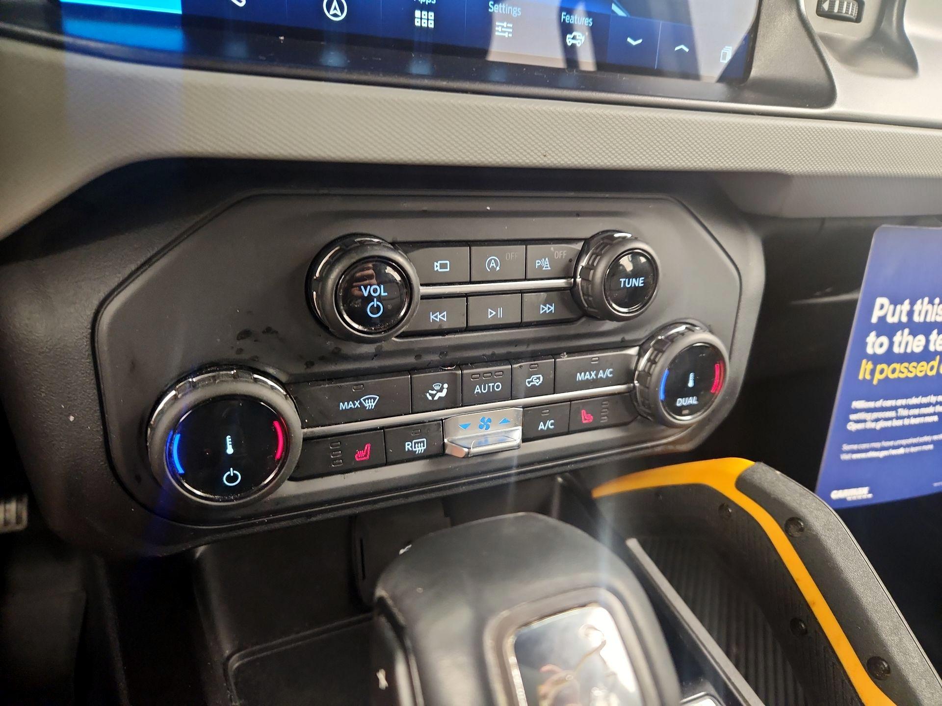 Thumbnail: 2022 Ford Bronco - 16