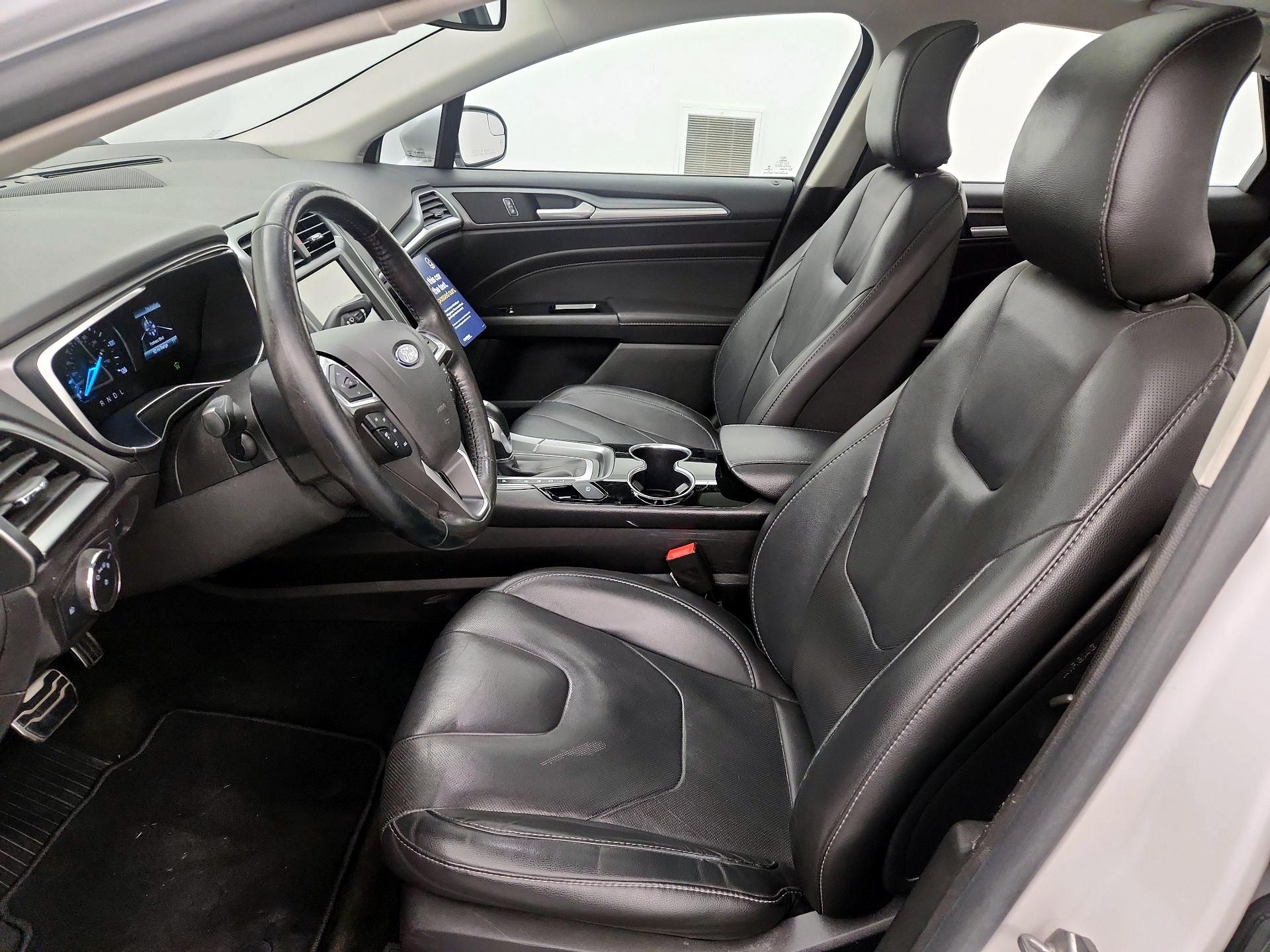 Thumbnail: 2016 Ford Fusion - 11