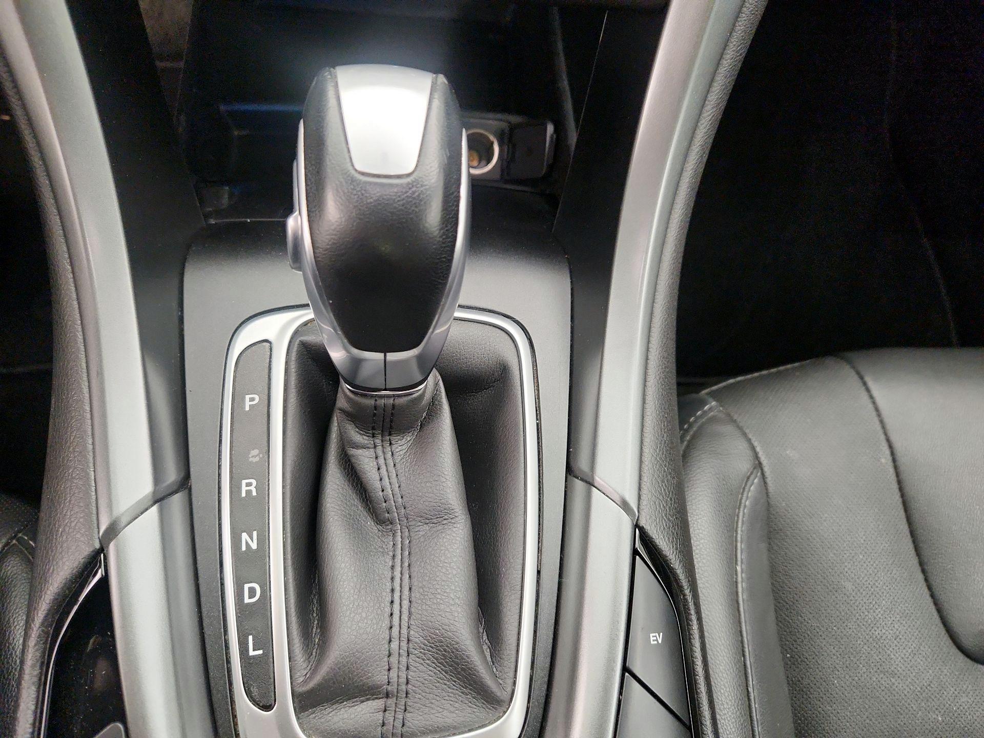 Thumbnail: 2016 Ford Fusion - 18