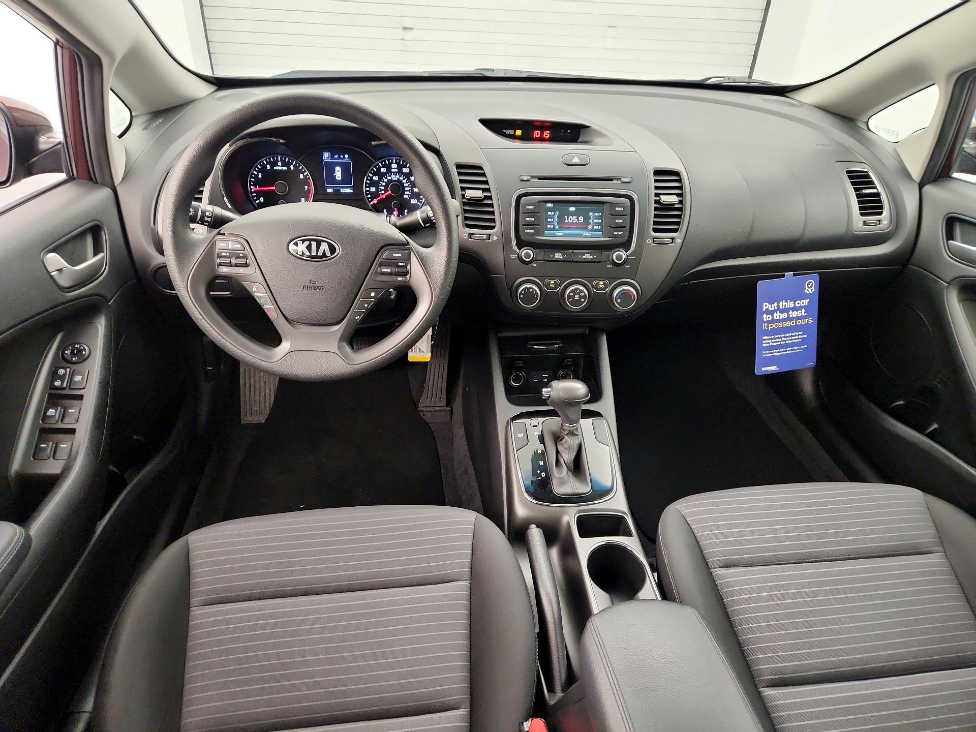 Thumbnail: 2017 Kia Forte - 9