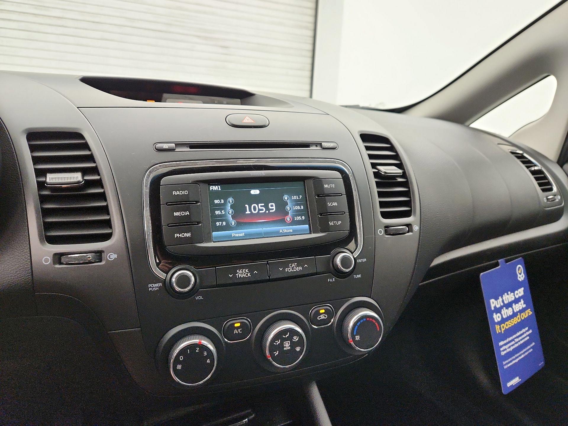 Thumbnail: 2017 Kia Forte - 15
