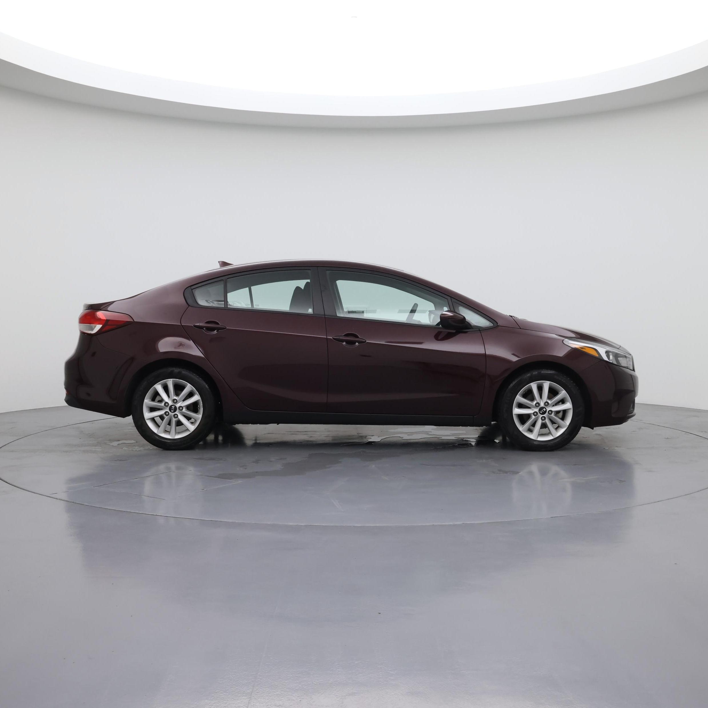 Thumbnail: 2017 Kia Forte - 7