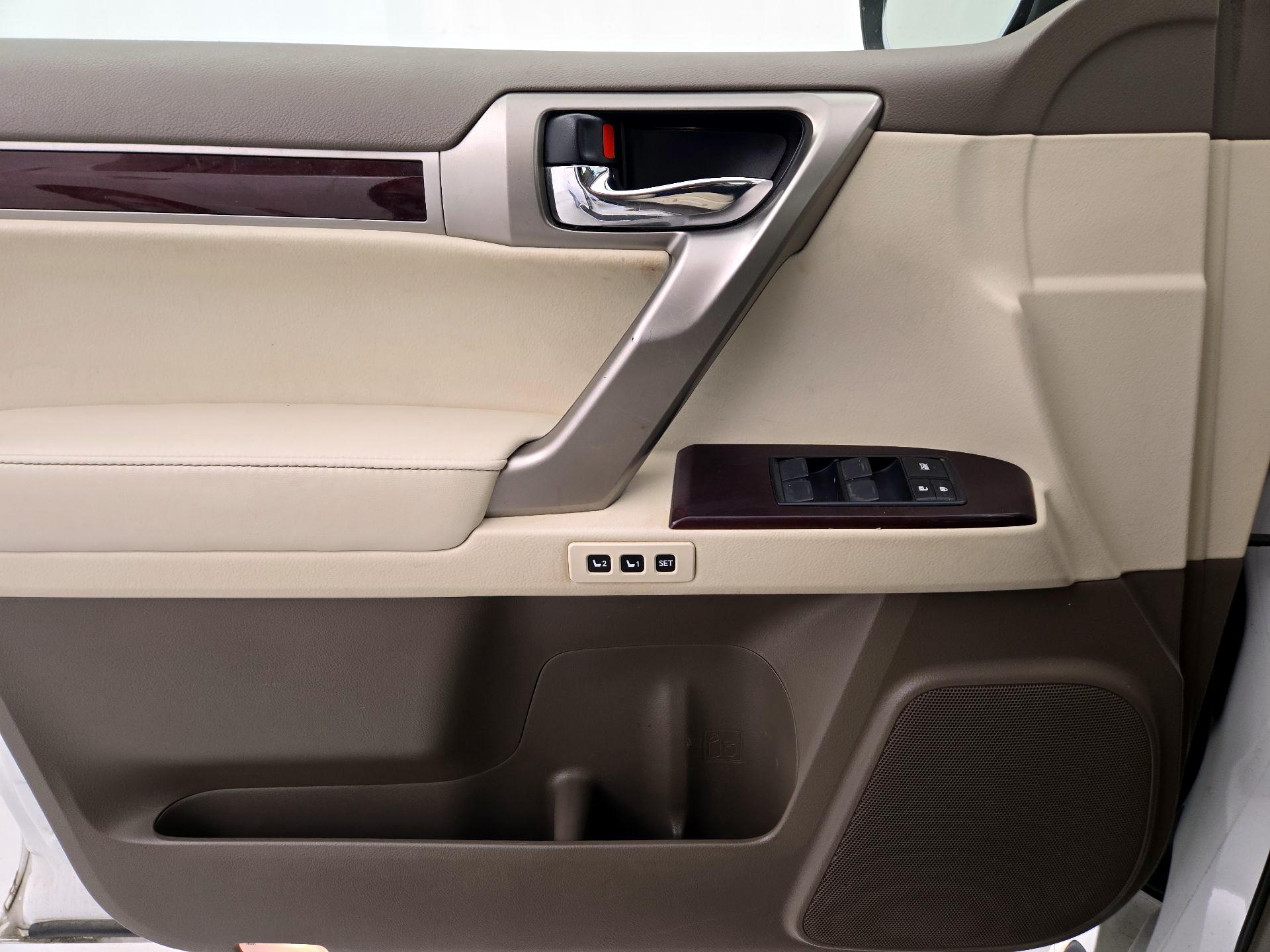 Thumbnail: 2017 Lexus GX - 12