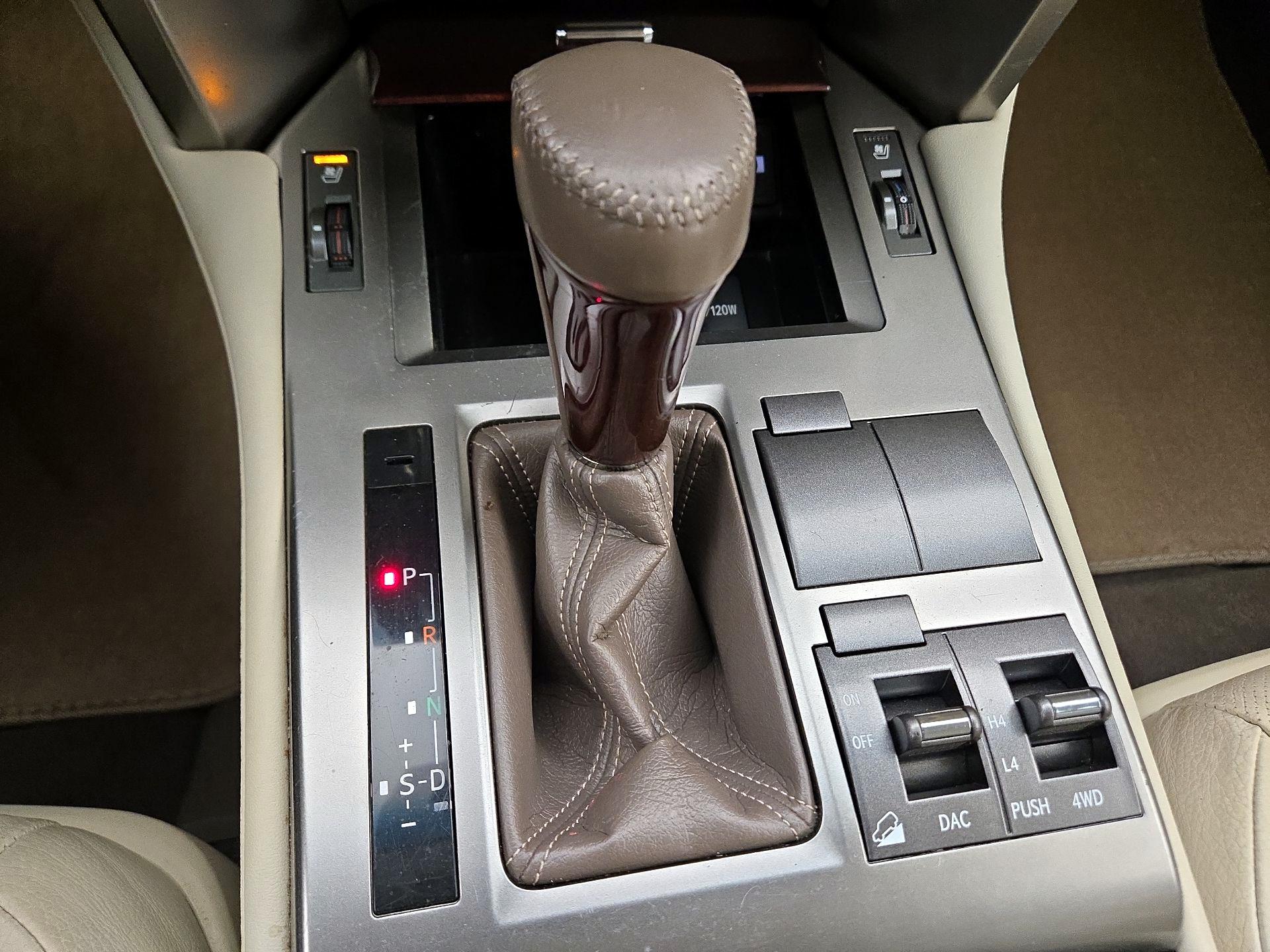 Thumbnail: 2017 Lexus GX - 18