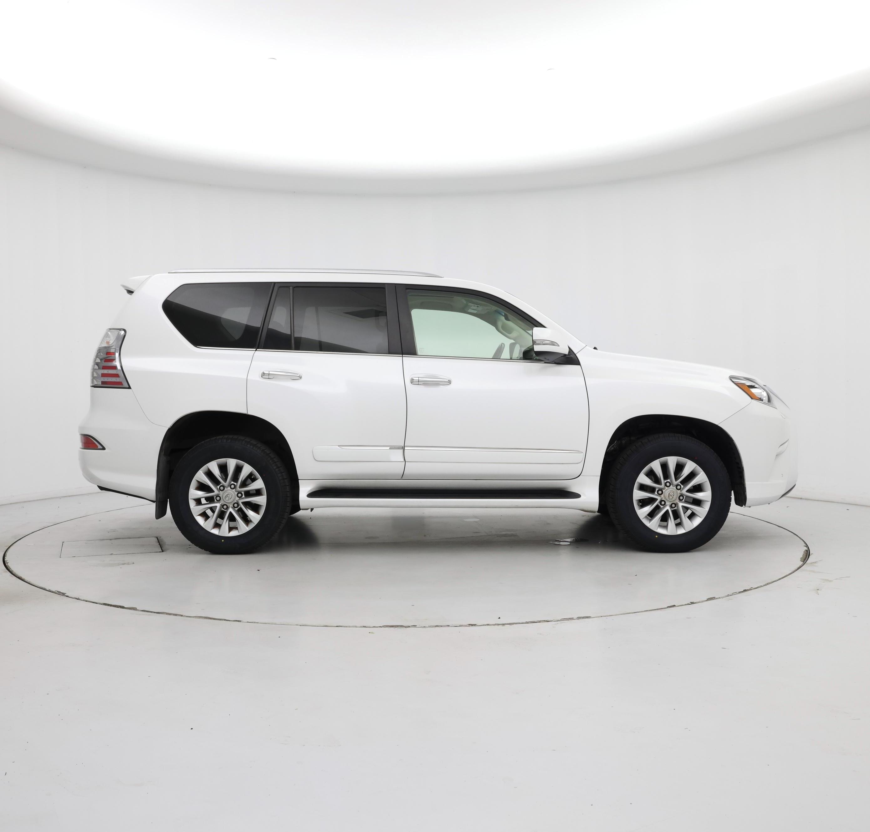 Thumbnail: 2017 Lexus GX - 7