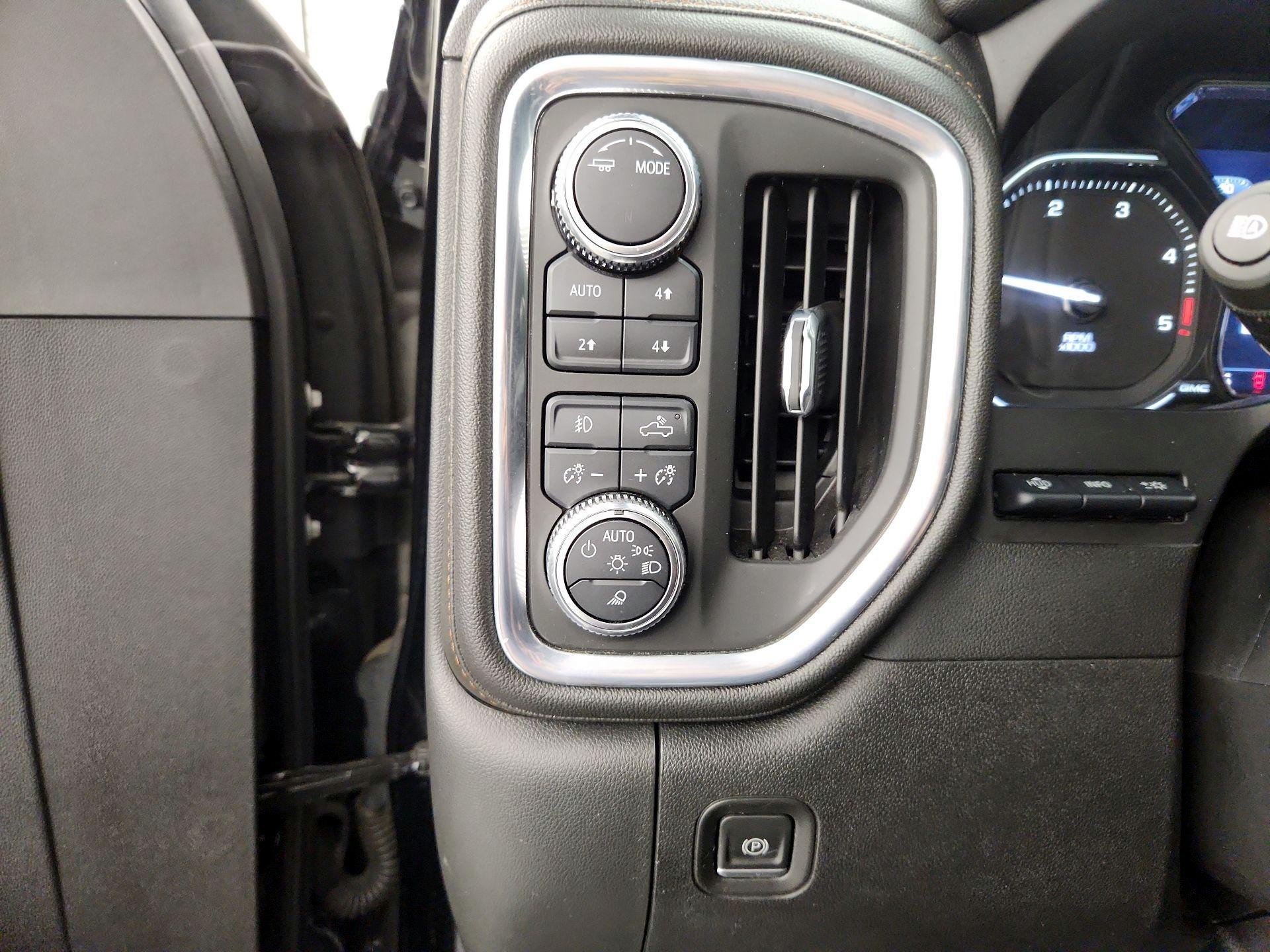 Thumbnail: 2022 GMC Sierra 3500 - 13