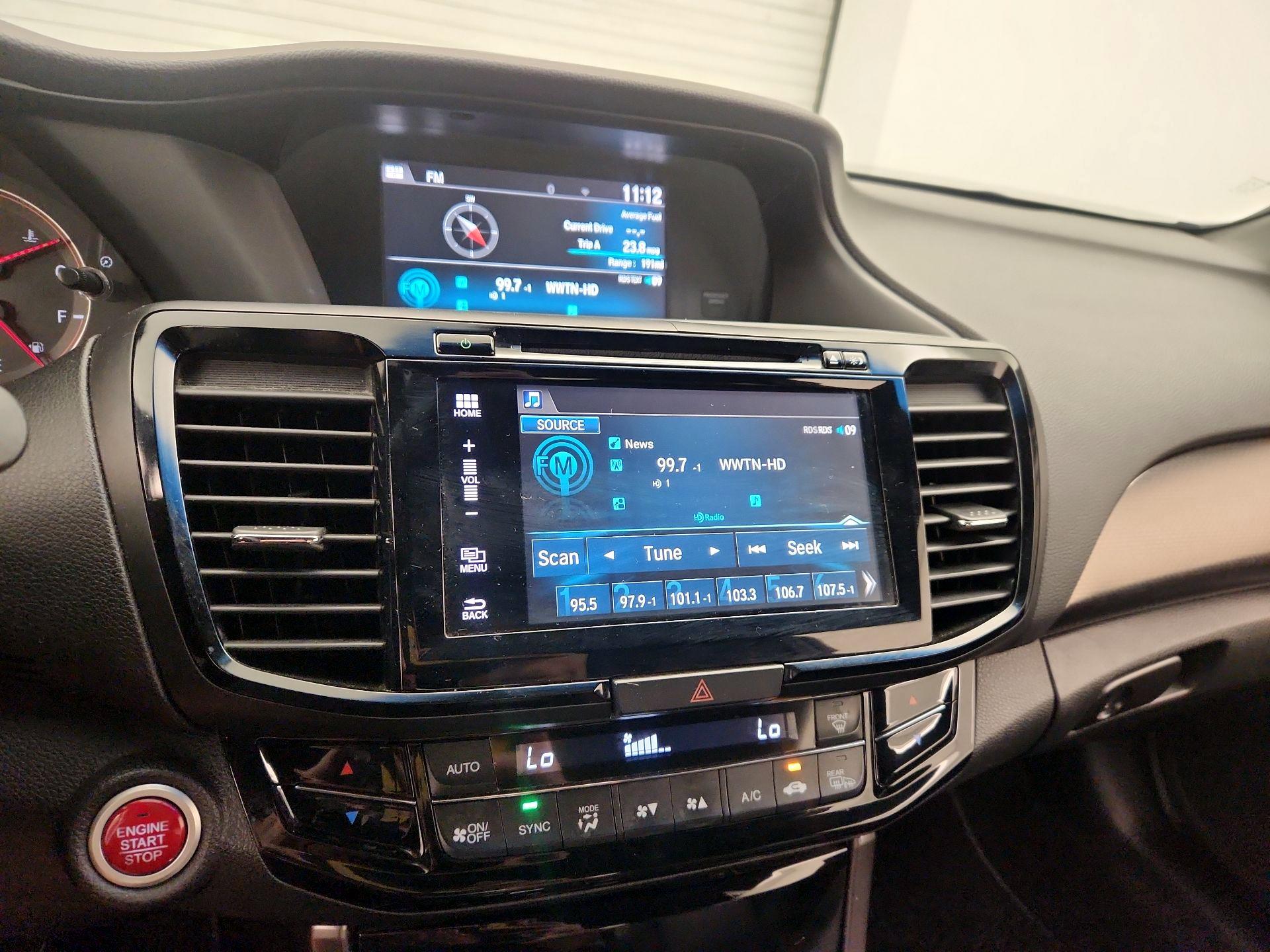Thumbnail: 2016 Honda Accord - 15
