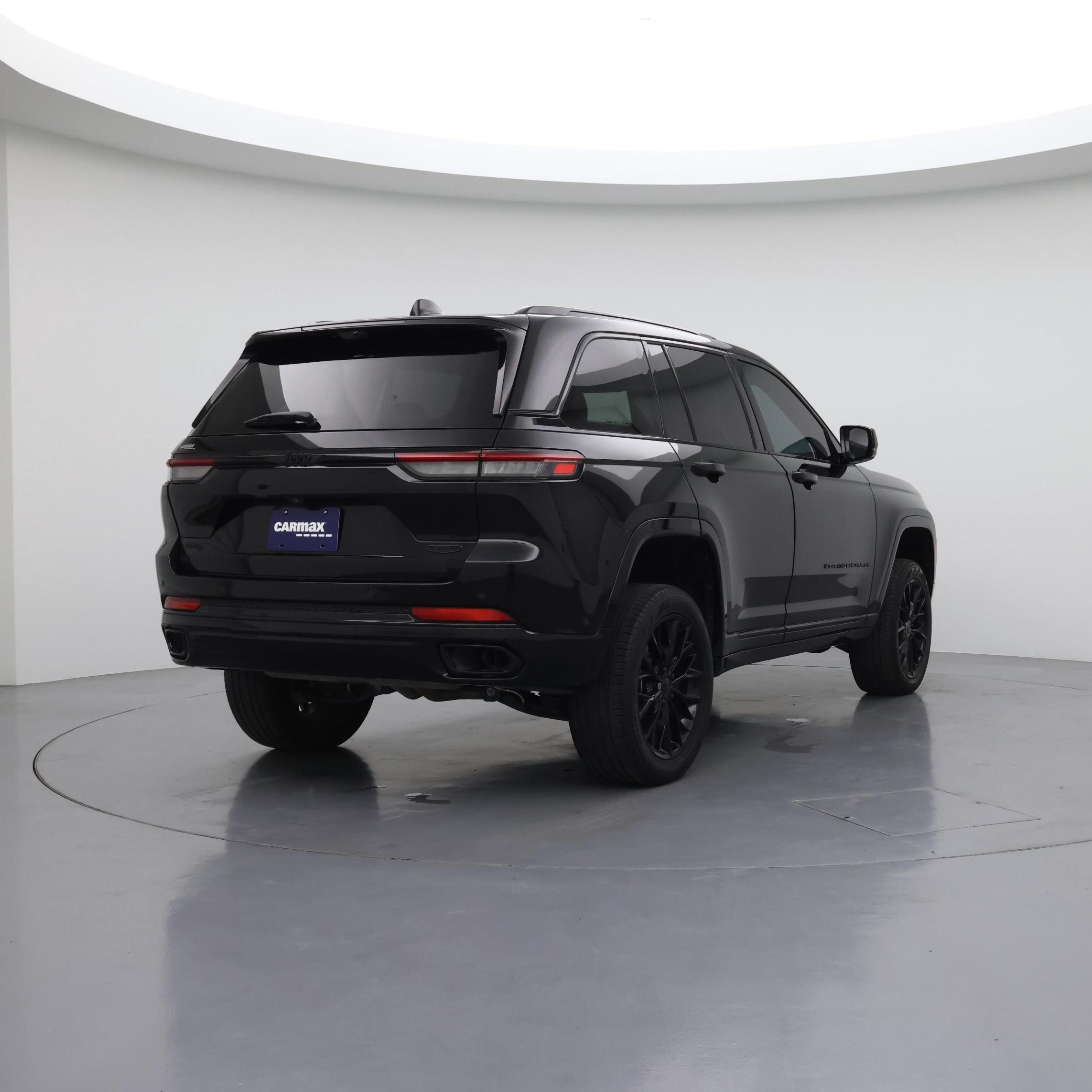 Thumbnail: 2022 Jeep Grand Cherokee - 8