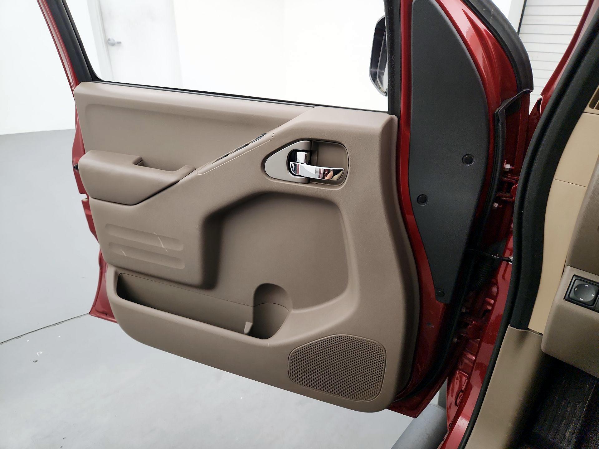 Thumbnail: 2017 Nissan Frontier - 12