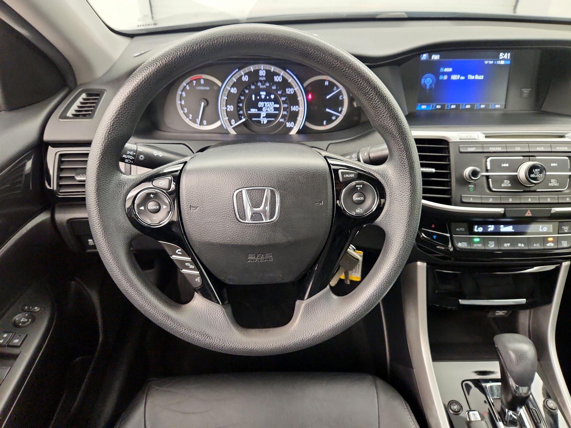 Thumbnail: 2016 Honda Accord - 10