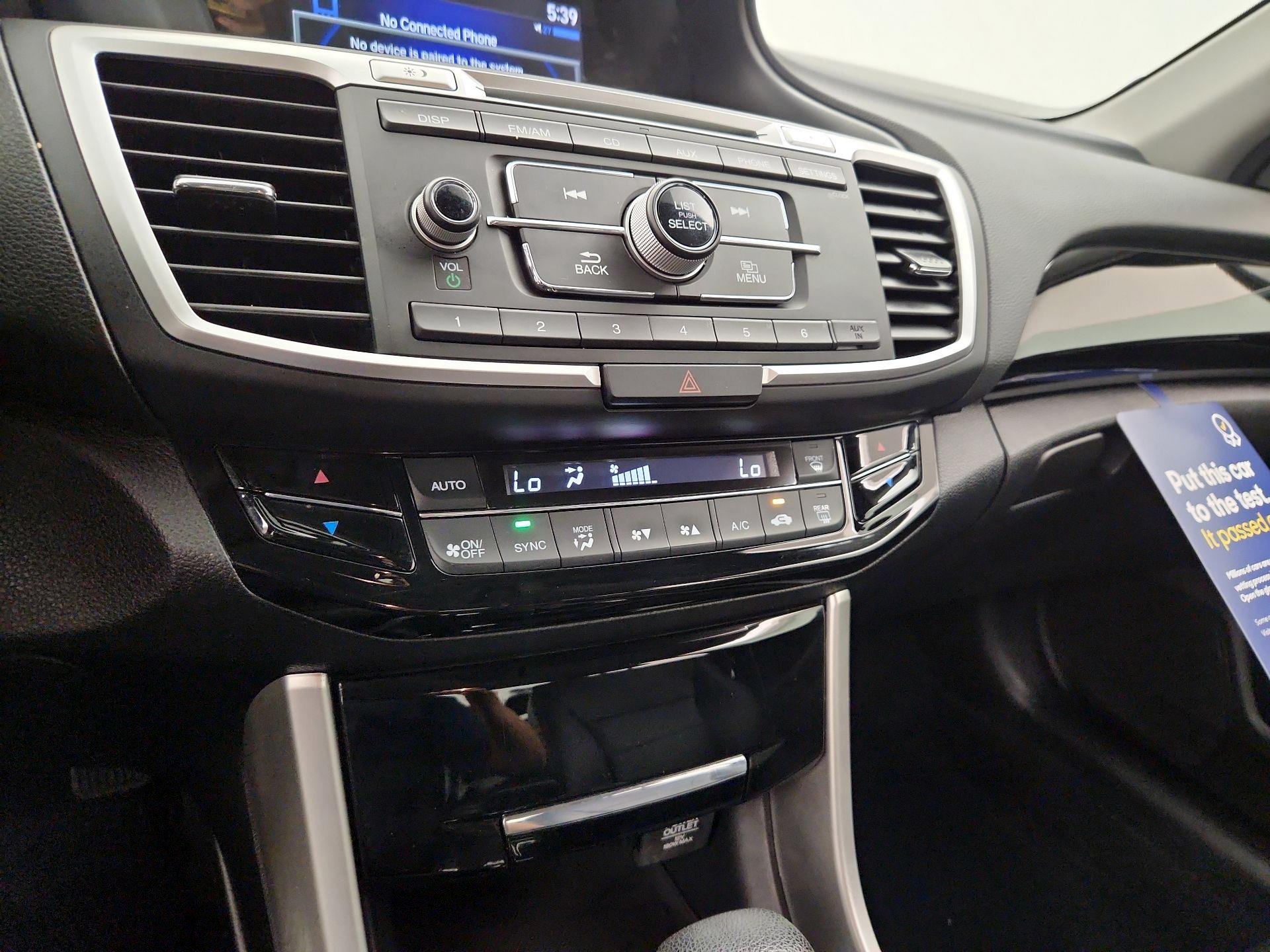 Thumbnail: 2016 Honda Accord - 16