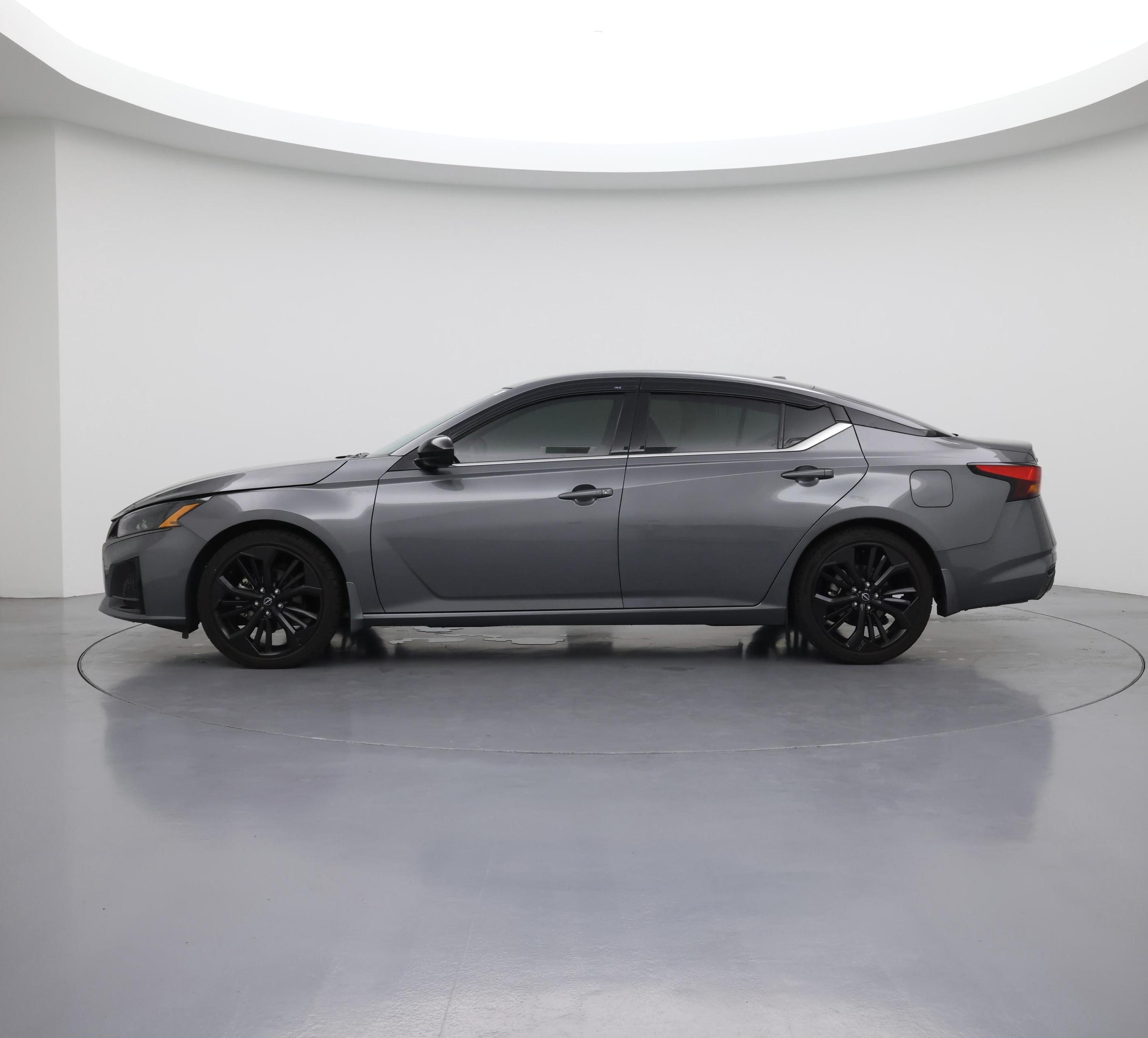 Thumbnail: 2024 Nissan Altima - 3