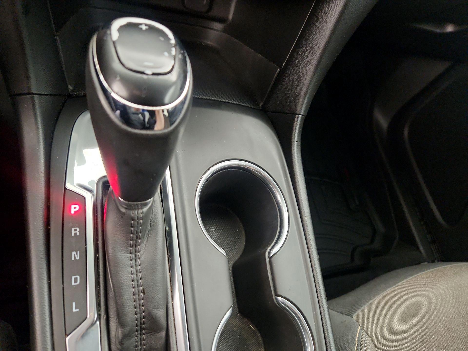 Thumbnail: 2018 Chevrolet Equinox - 16