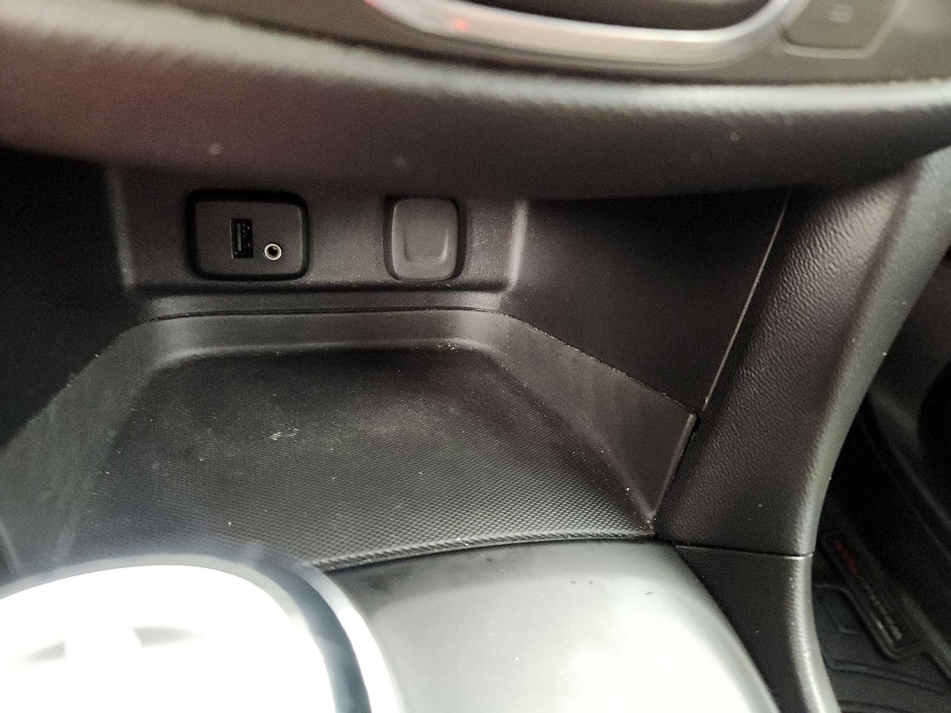 Thumbnail: 2018 Chevrolet Equinox - 17