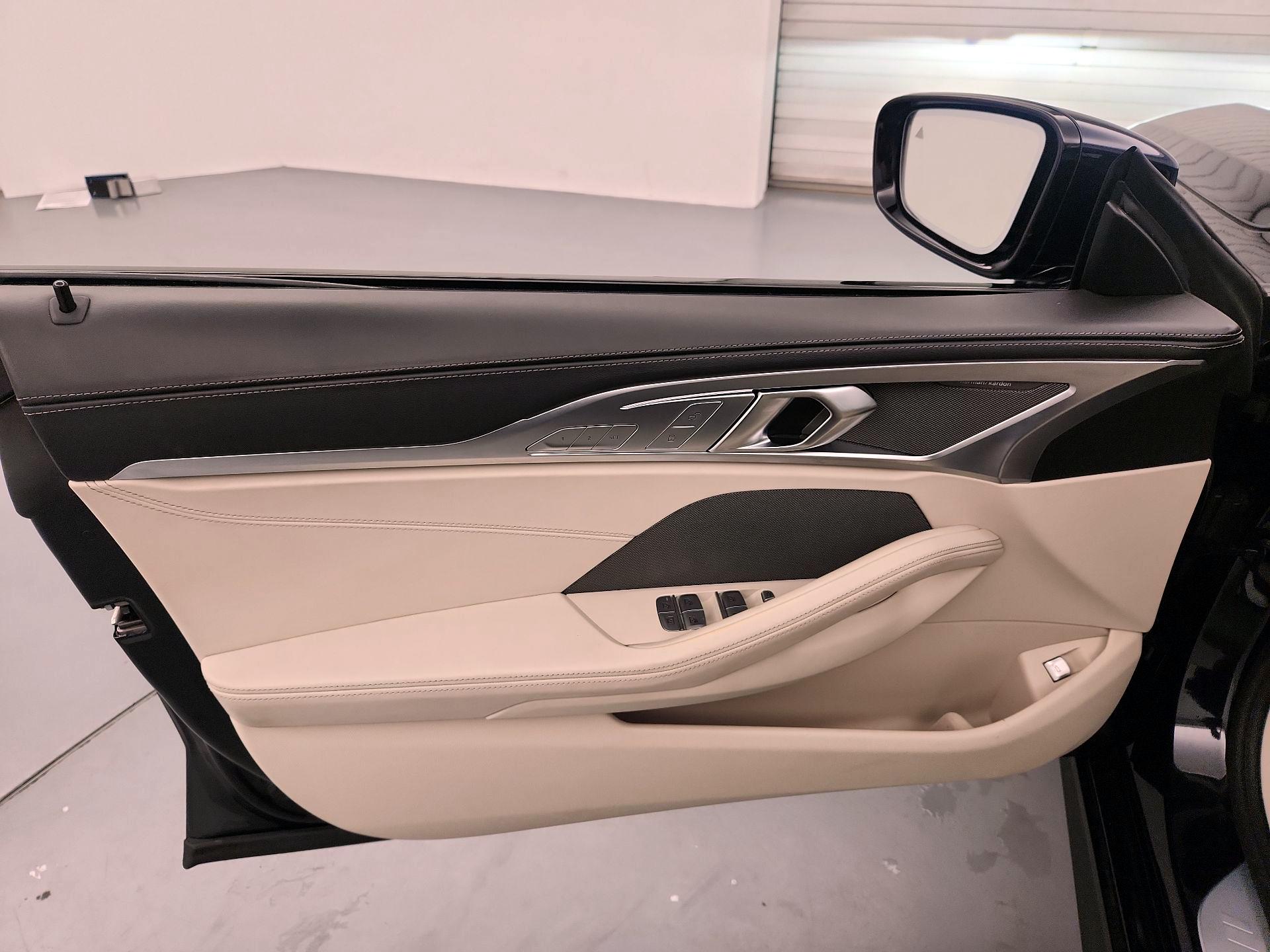 Thumbnail: 2022 BMW 8 Series - 12