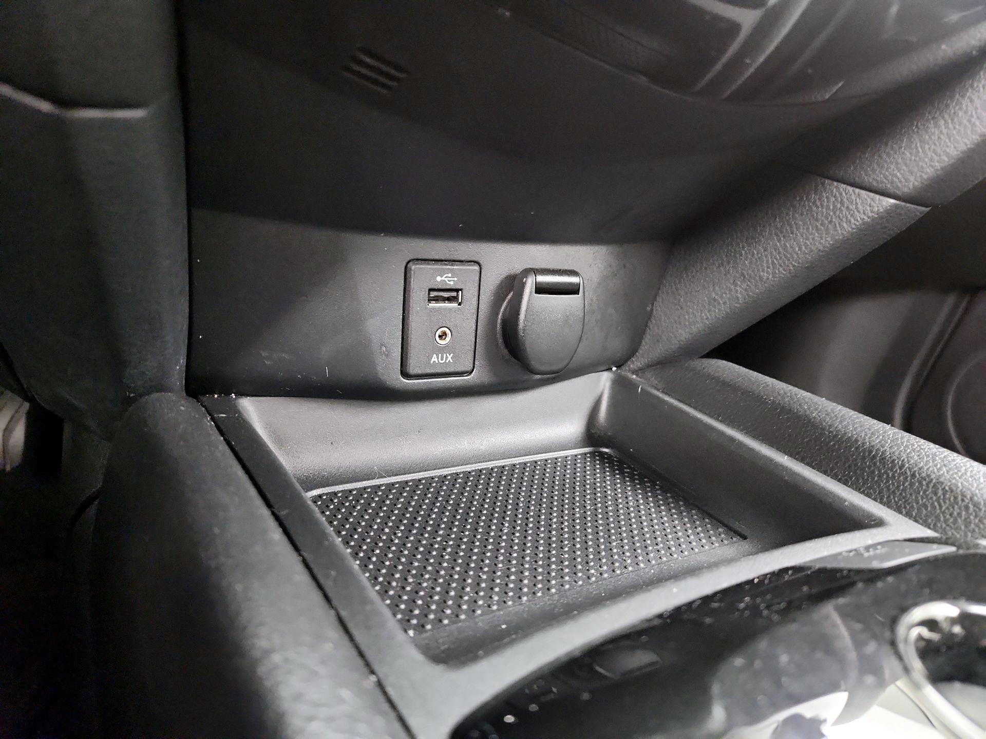 Thumbnail: 2016 Nissan Rogue - 18