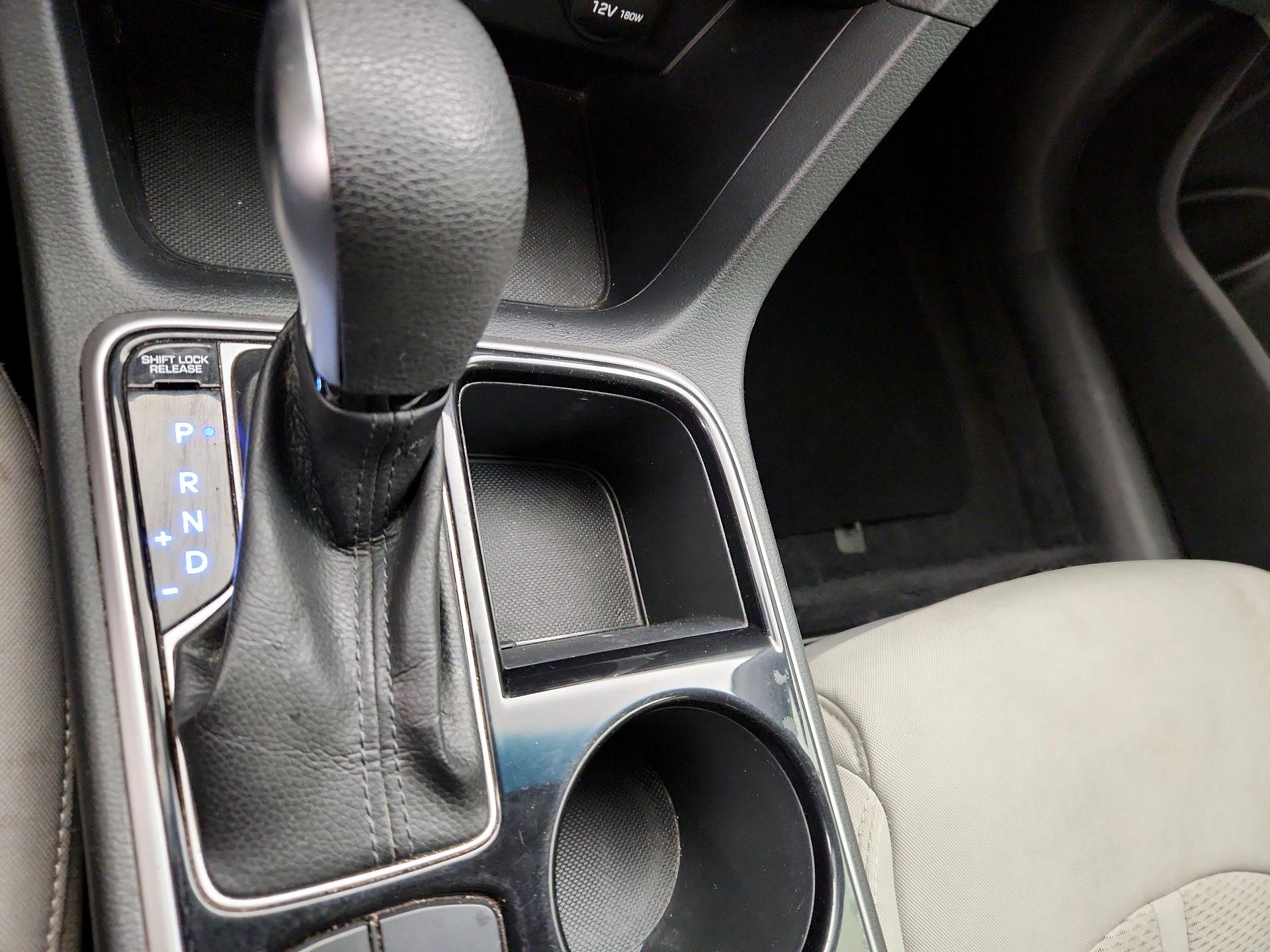 Thumbnail: 2019 Hyundai Sonata - 17