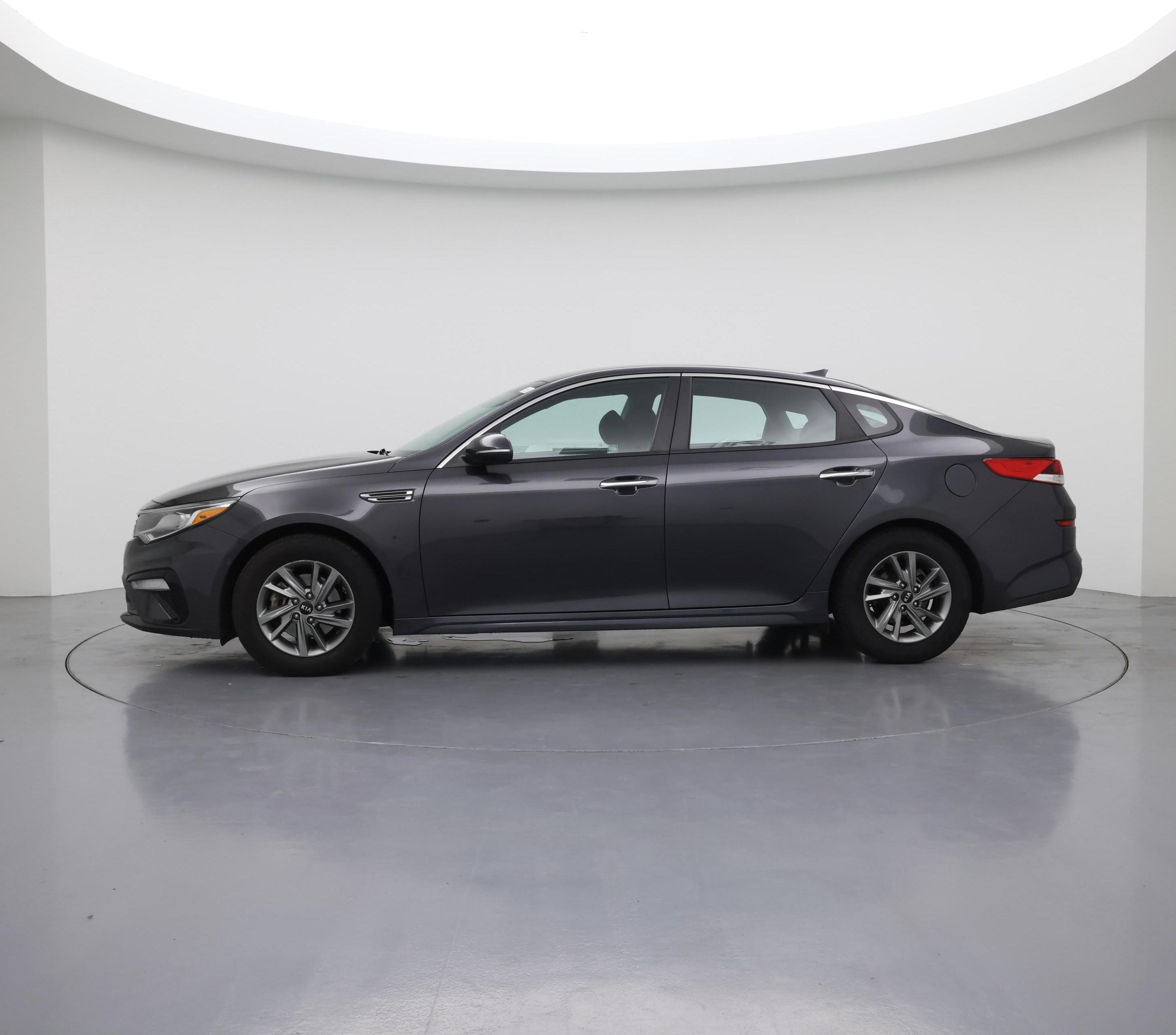Thumbnail: 2019 Kia Optima - 3