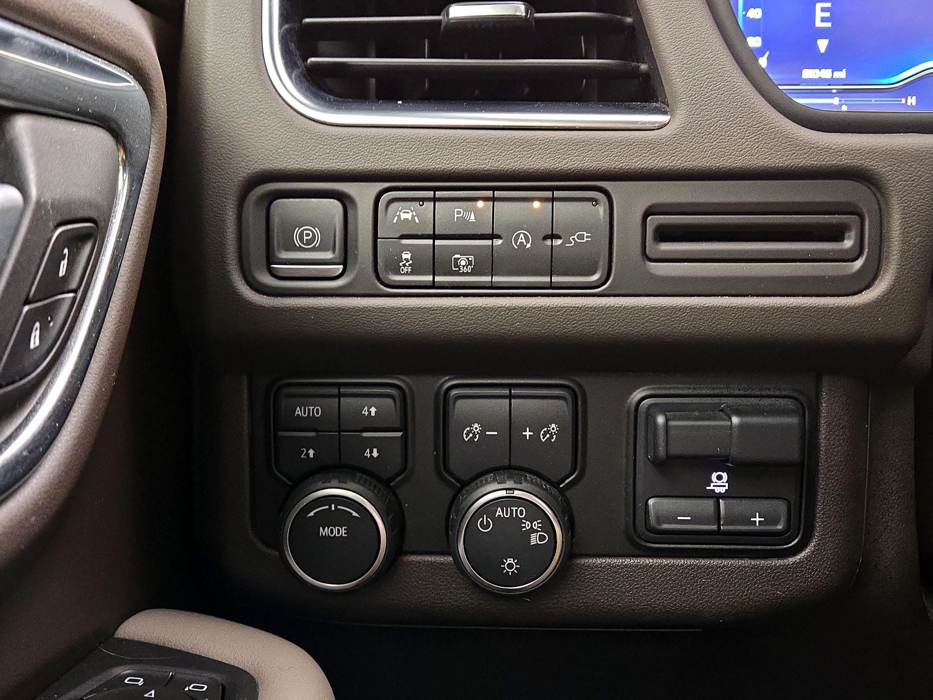 Thumbnail: 2022 Chevrolet Tahoe - 13