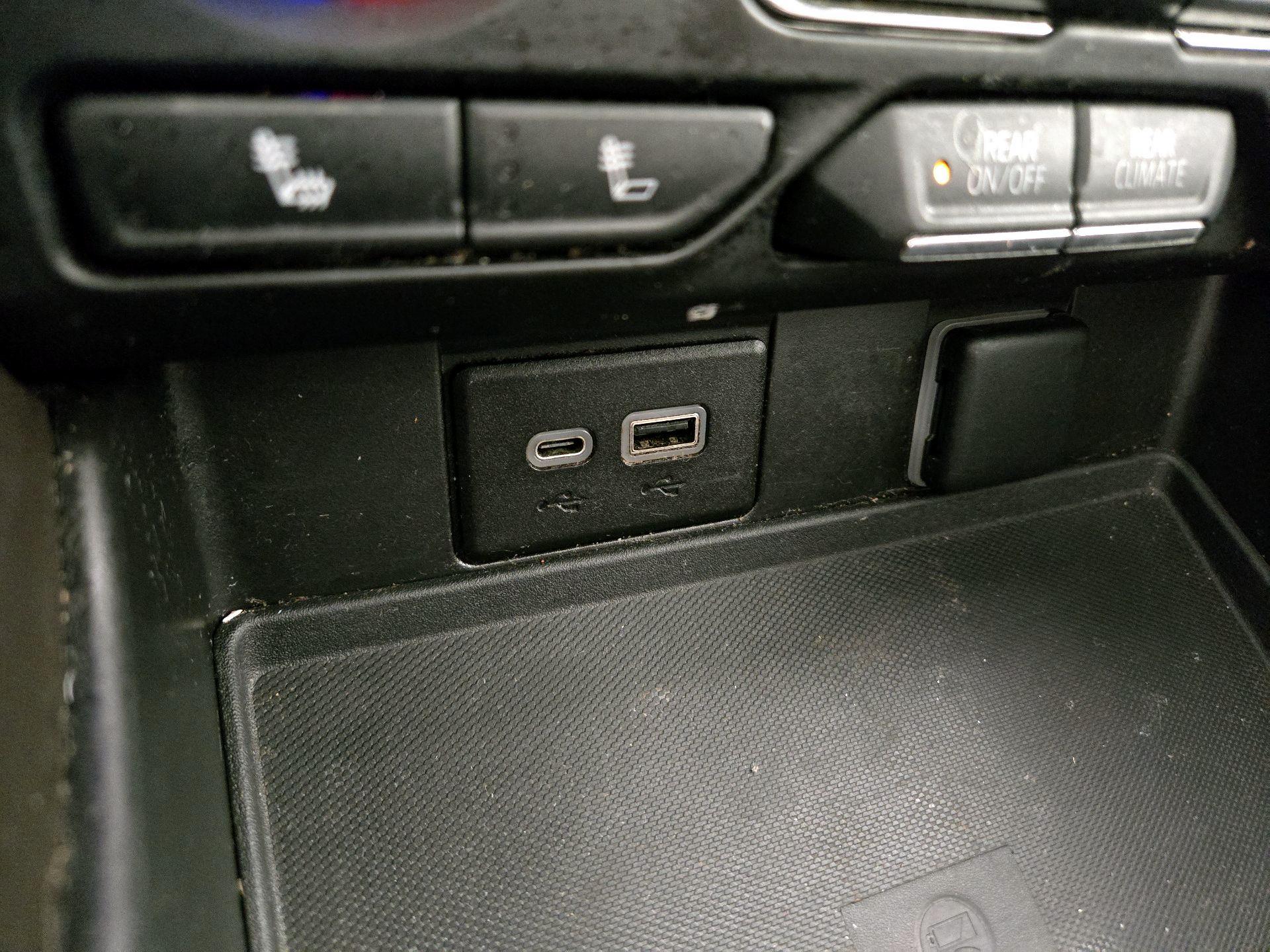 Thumbnail: 2022 Chevrolet Tahoe - 18